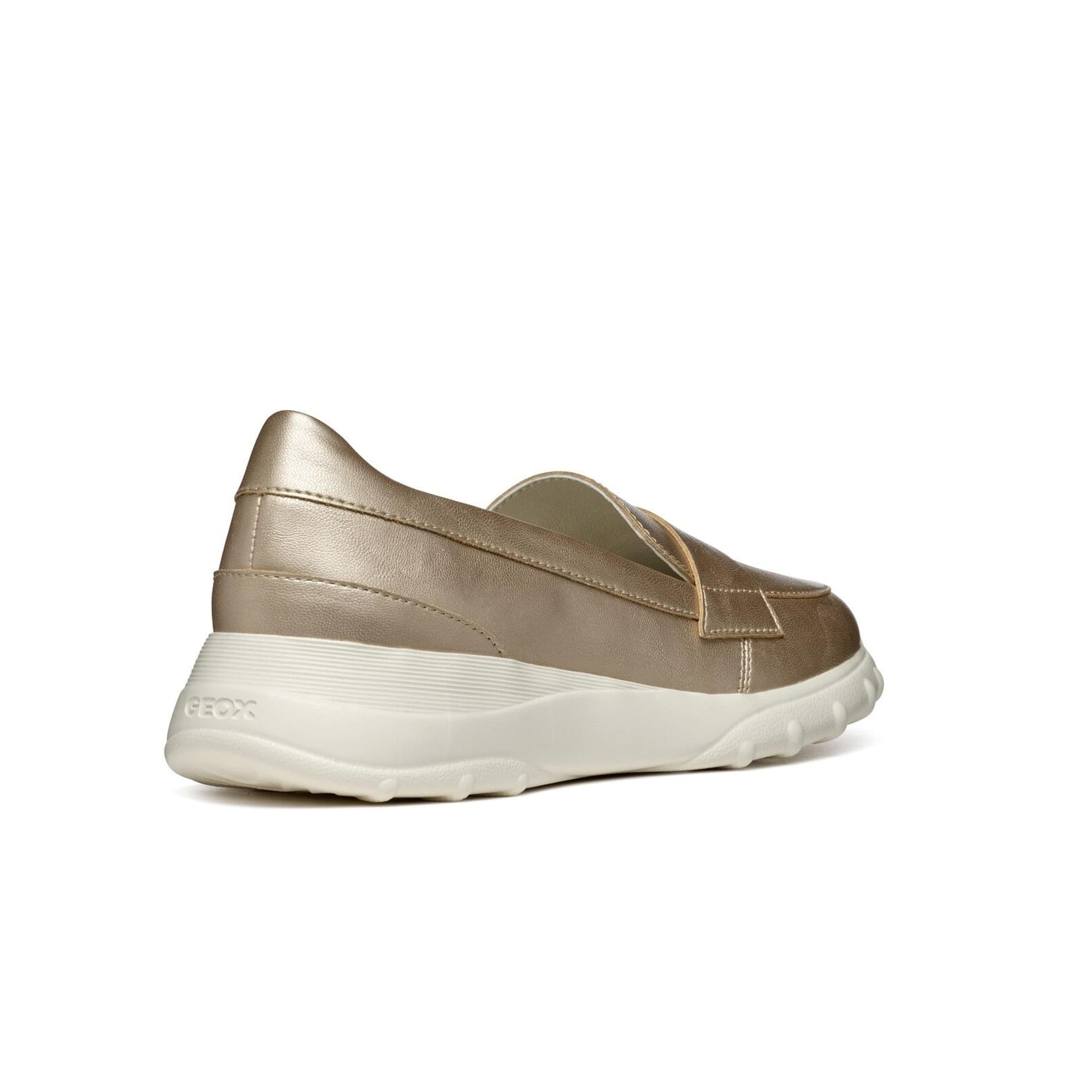 Geox Alleniee Moccassins D45LPA_000NF in Light Gold