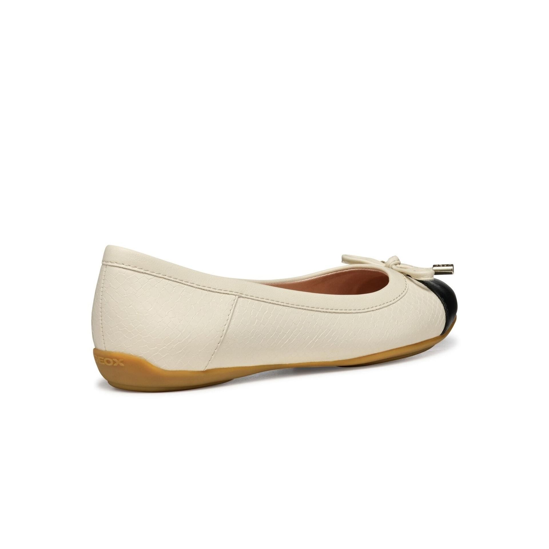 Geox Charlene Ballerinas D16Y7C_0ARBC in Papyrus/Black