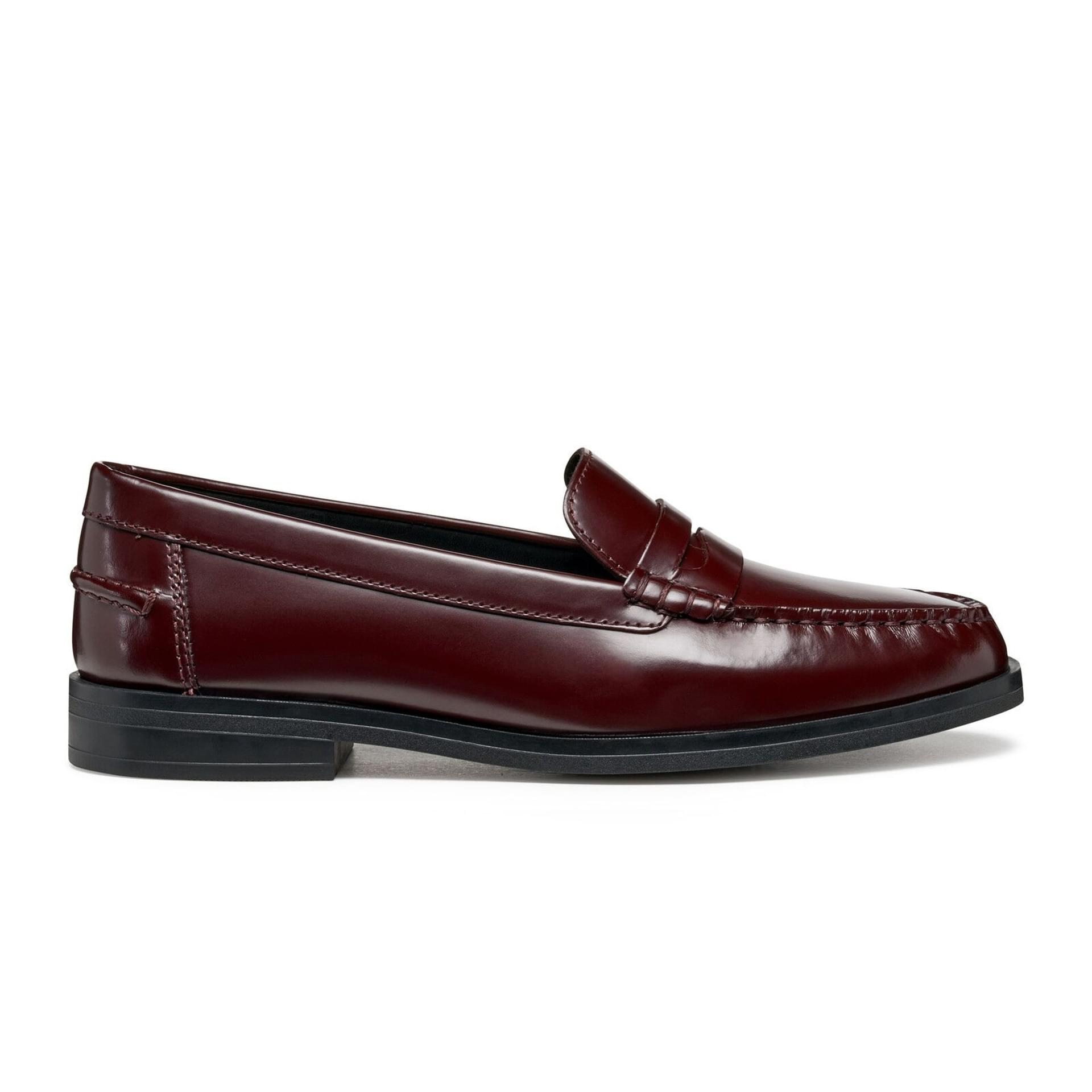 Geox Cloridie Mocassins D56XGA_00038 in Wine