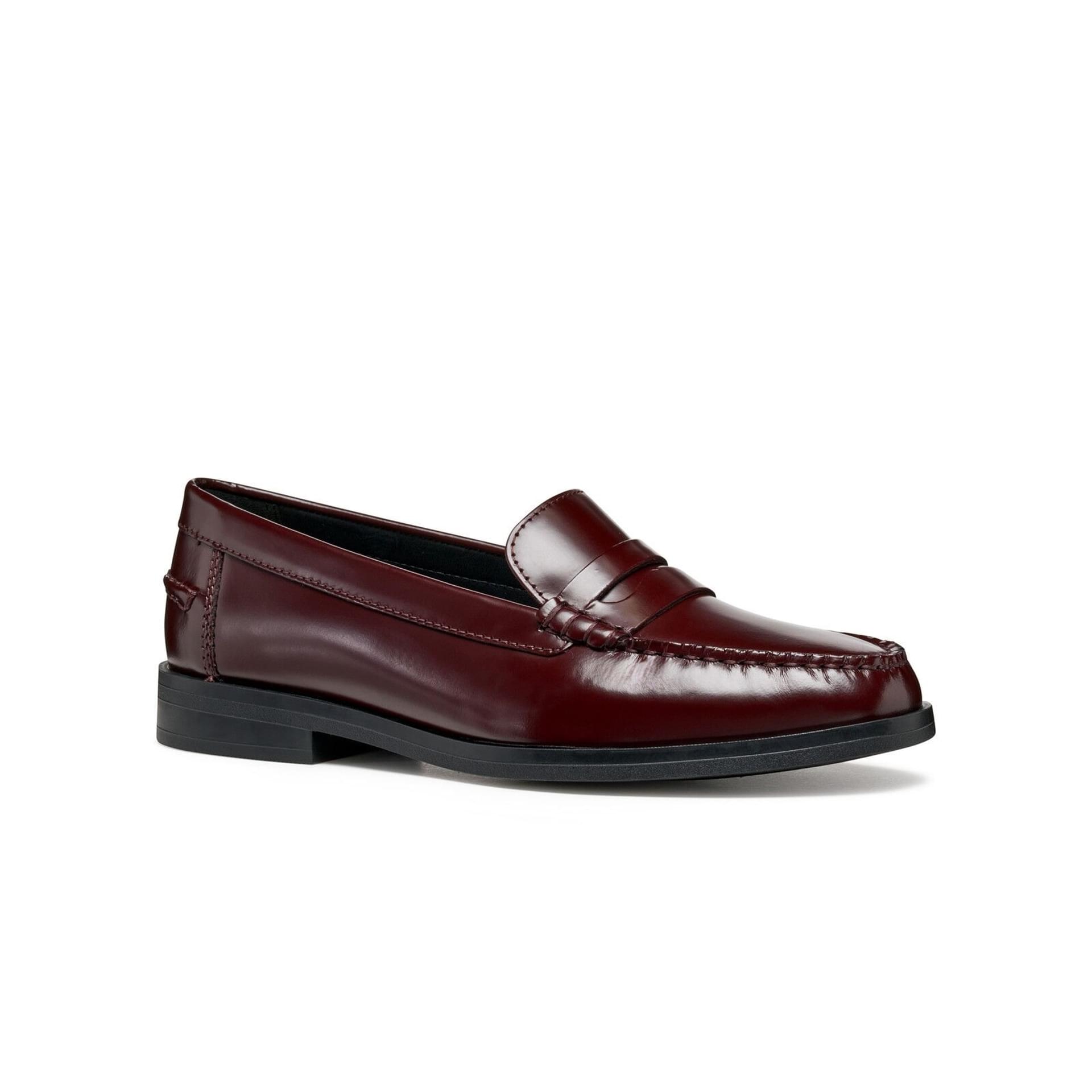 Geox Cloridie Mocassins D56XGA_00038 in Wine