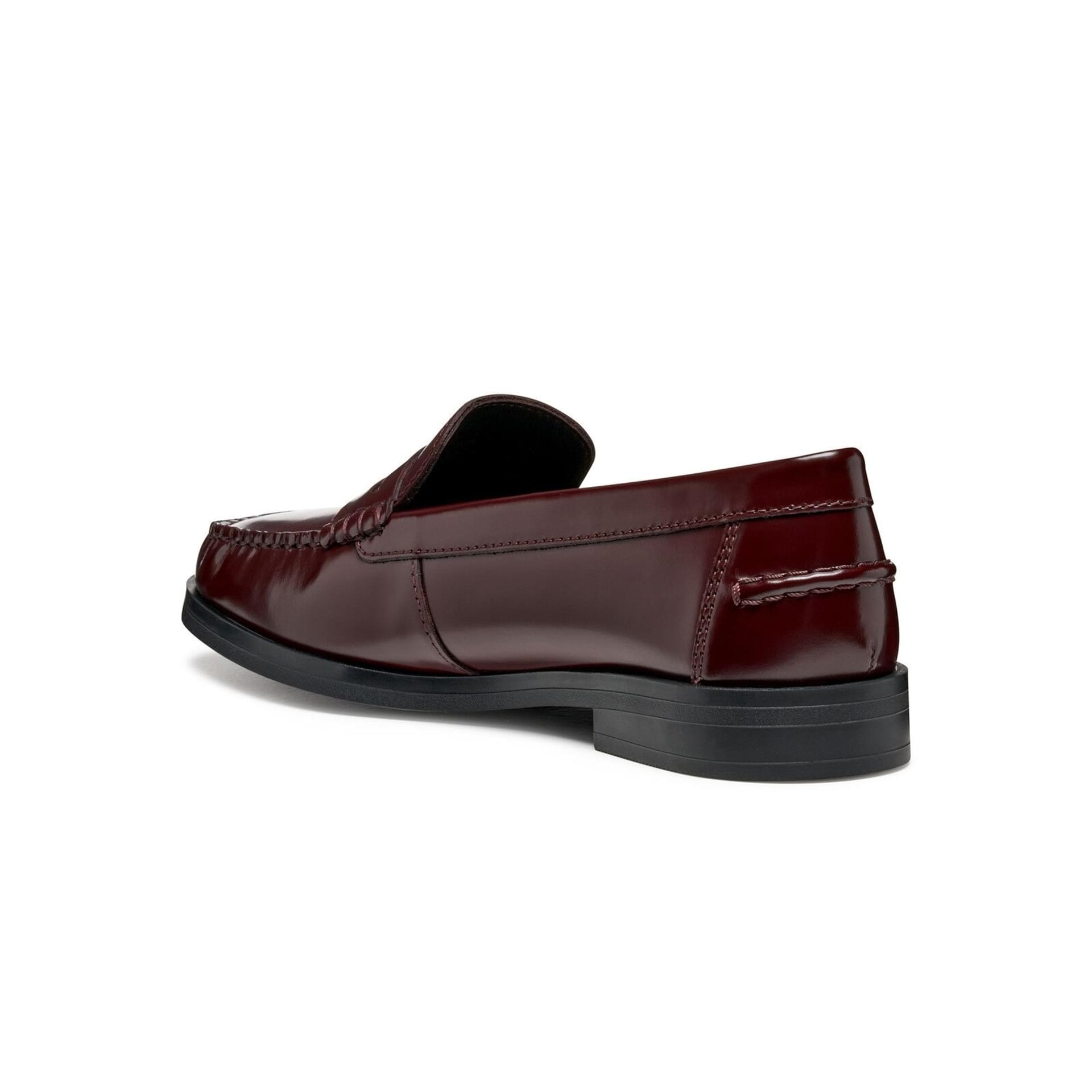 Geox Cloridie Mocassins D56XGA_00038 in Wine