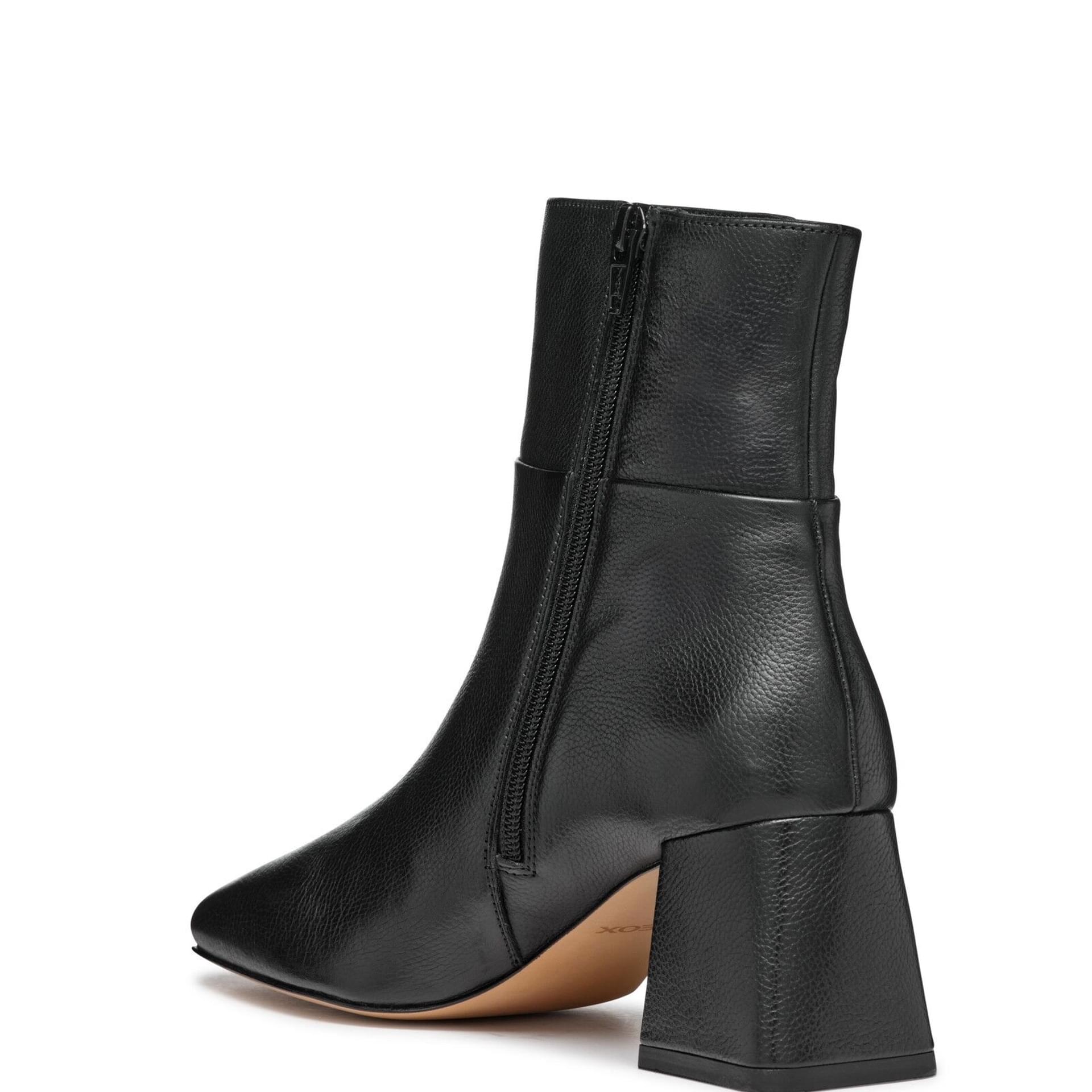 Geox Coronilla Ankle Boots D46D1B_00046 in Black