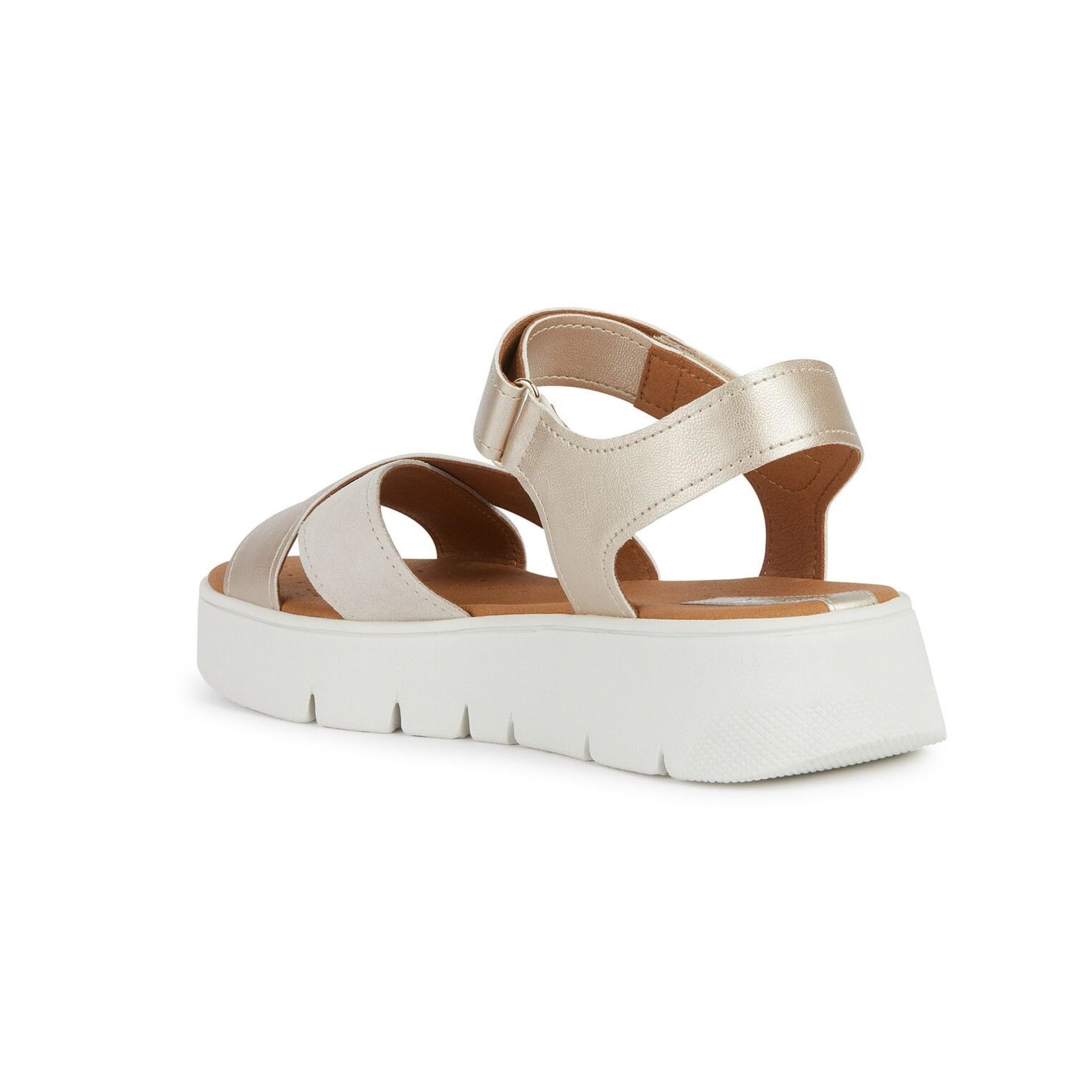 Geox Dandra 40 Sandalen D45SCC_0AJ22 in Light Gold/Light Sand