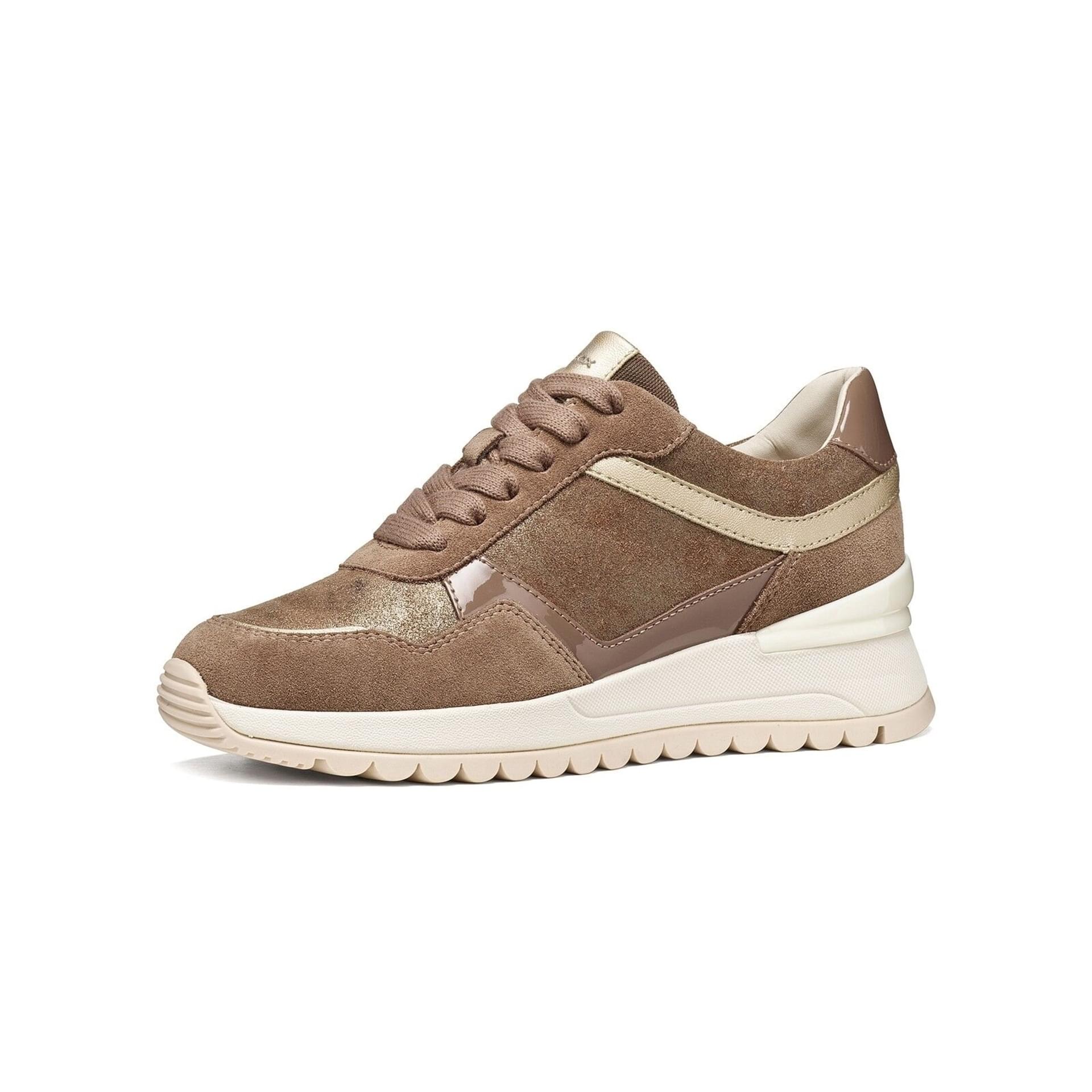 Geox Desya Sneakers leather in Light Brown, three-quarter view (SKU D6500A_0QM22--C6002)