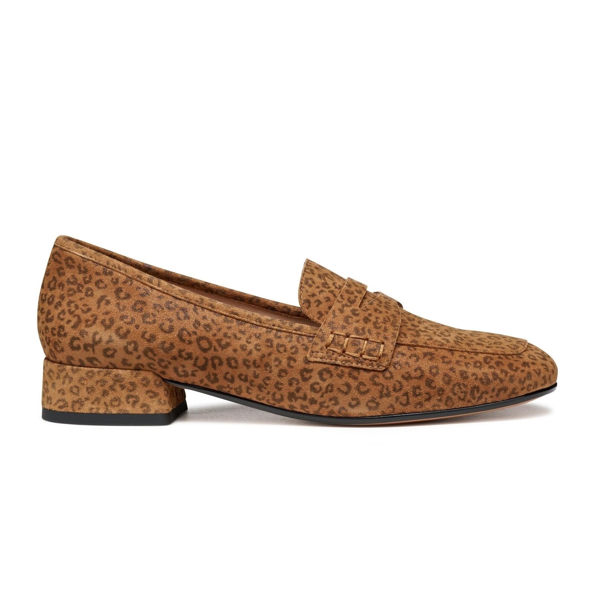 Geox Dhyalma Moccassins D561ND_00007 in Camel