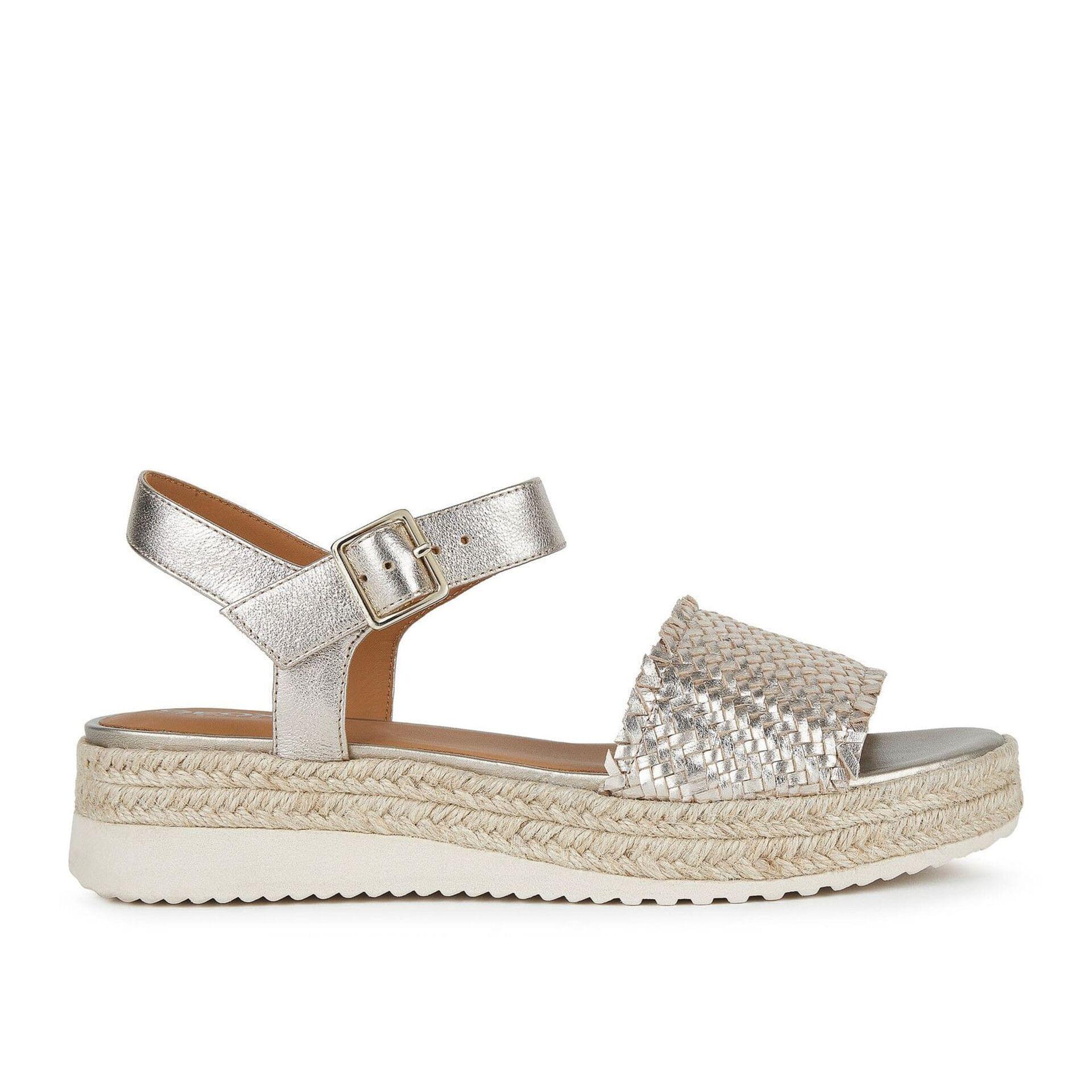 Geox Eolie Sandals D25SRF_0CF6E in Champagne