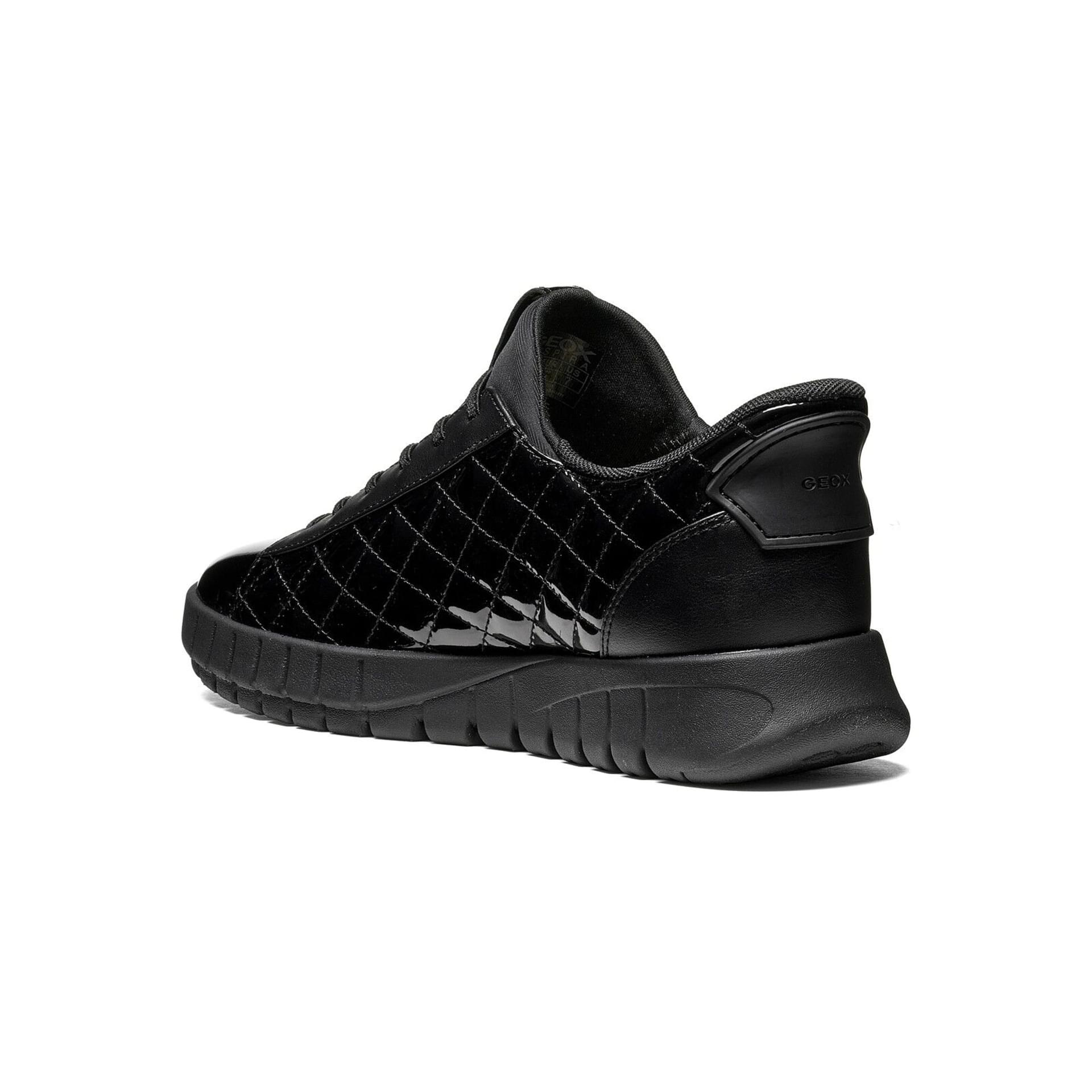 Geox Flextride Plus Sneakers in Black, vue en angle (SKU D667SB_00254--C9999)
