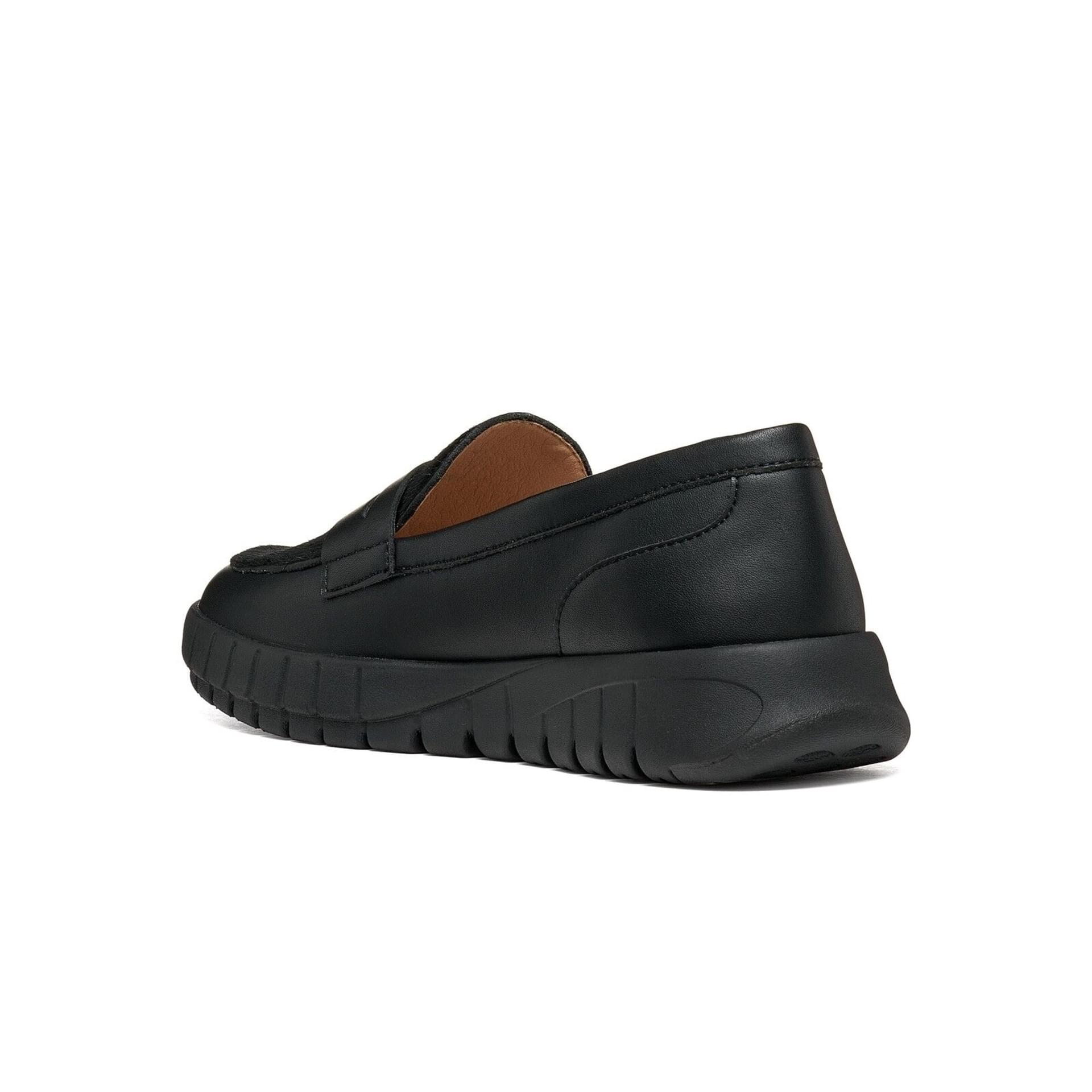 Geox Flextride Mocassins in Black, vue en angle (SKU D669AC_09BQS--C9999)
