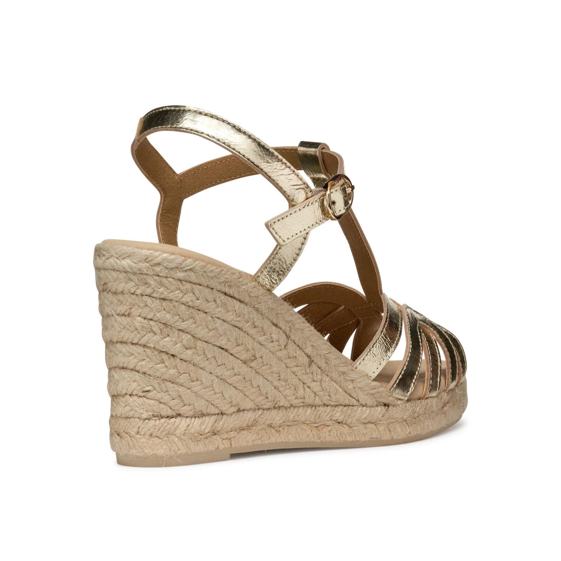 Geox Gelsa Sandals D55TPA_000CF in Light Gold