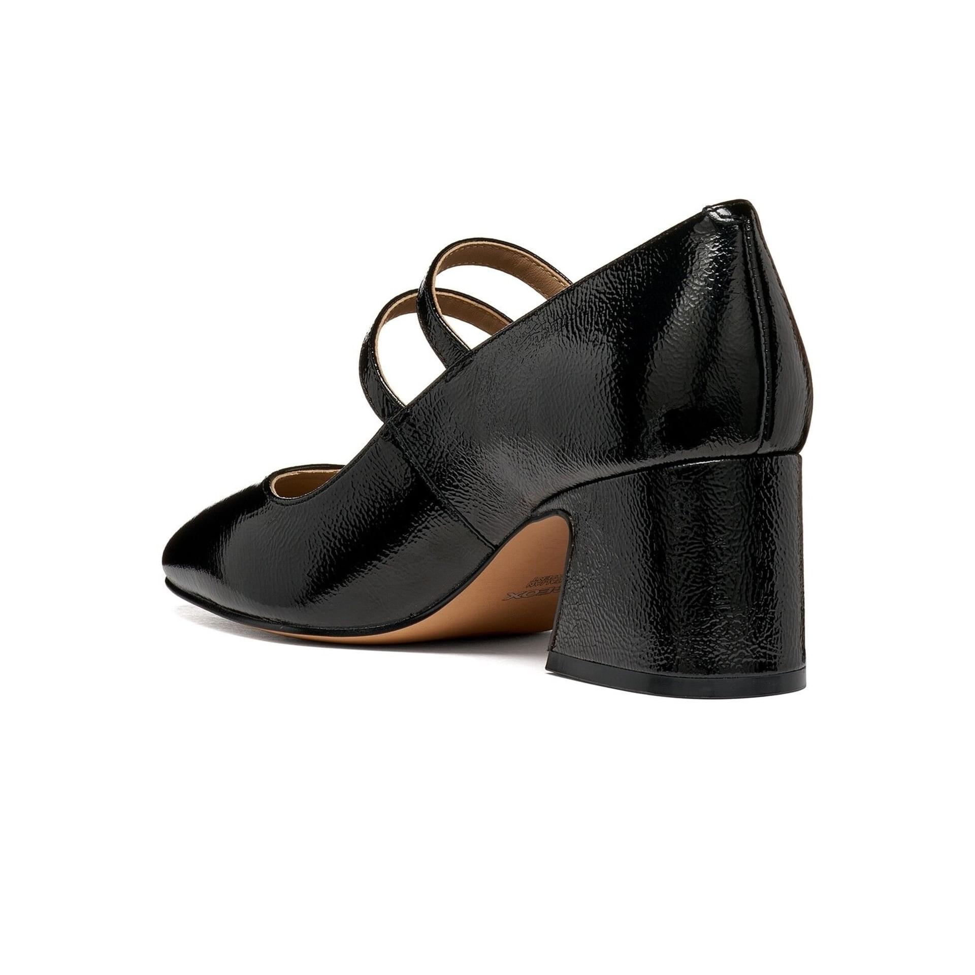 Geox Kalidine in Black, angled view (SKU D680ZA_00067--C9999)