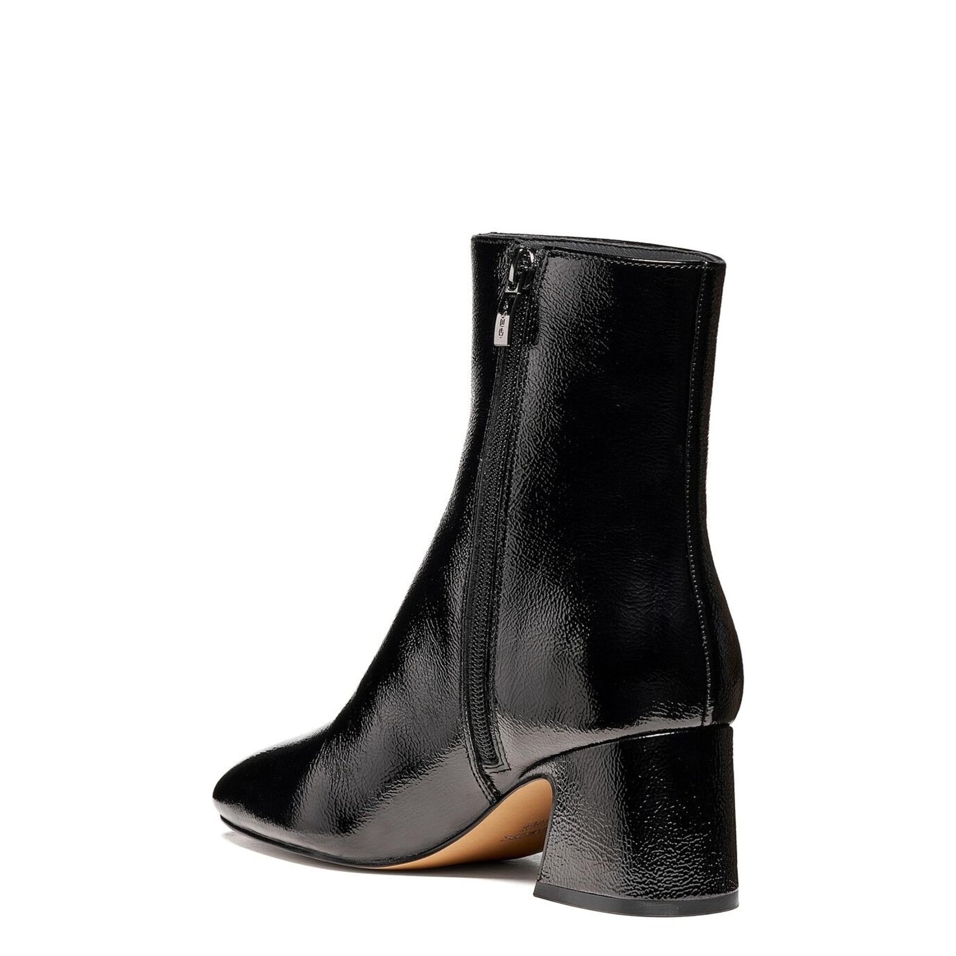 Geox Kalidine Enkellaarsjes leer in Black, hoekaanzicht (SKU D680ZC_00067--C9999)