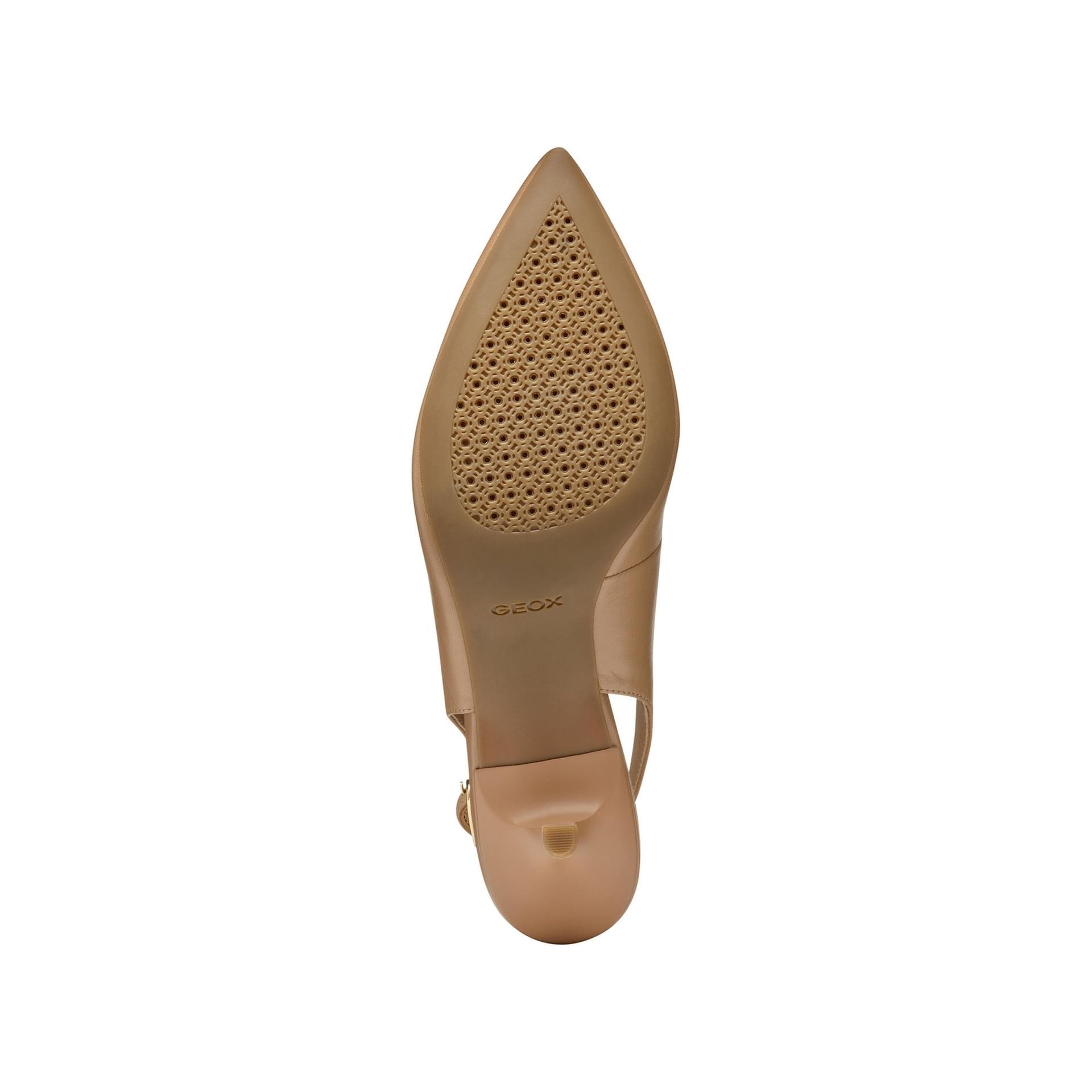 Geox Kleopy  D55YBB_000TU in Beige