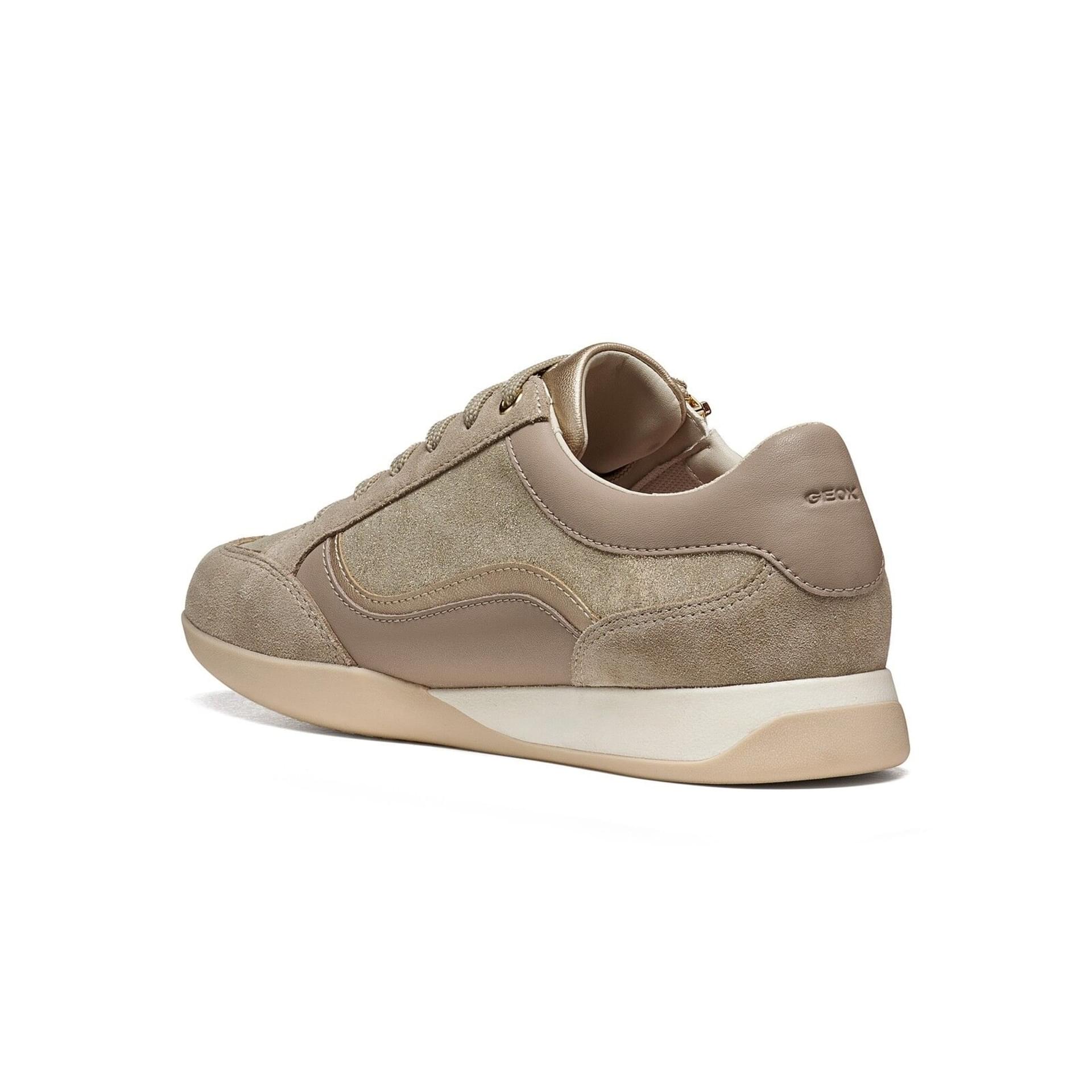 Geox Maryemy Sneakers in Cream/Sand, hoekaanzicht (SKU D653BC_0BJ22--C0086)