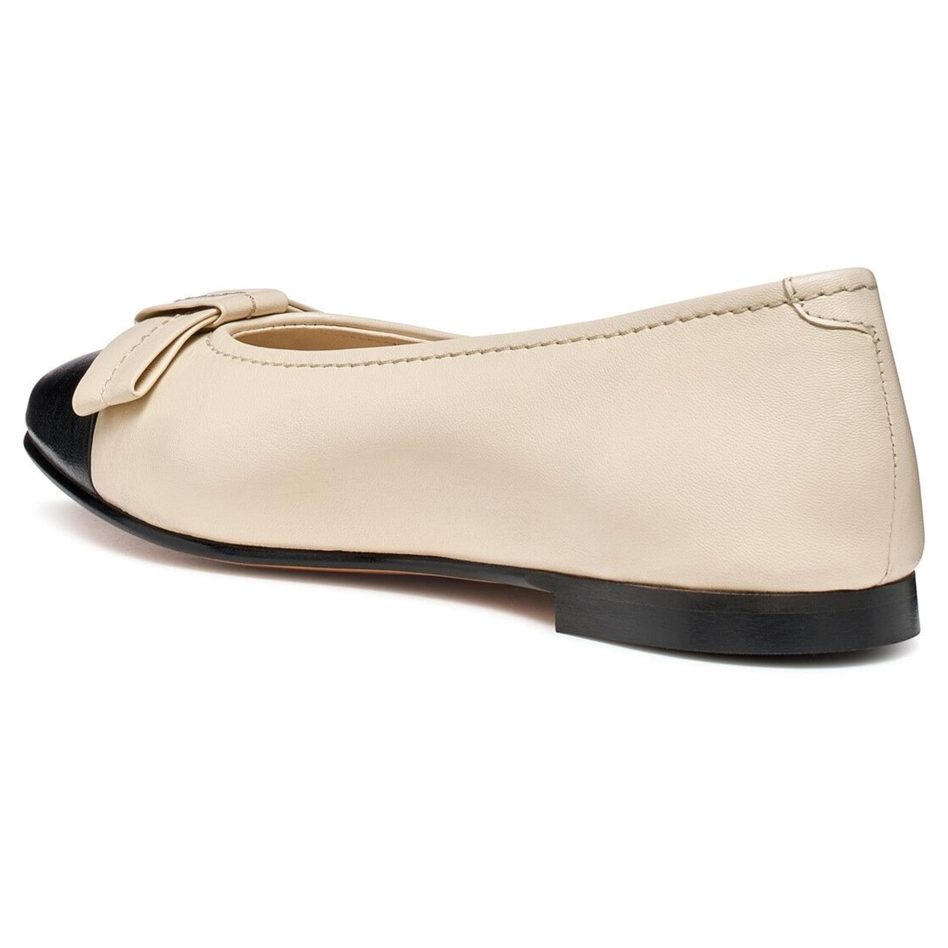 Geox Millianee Ballerines D558HA_000TU in Papyrus/Black