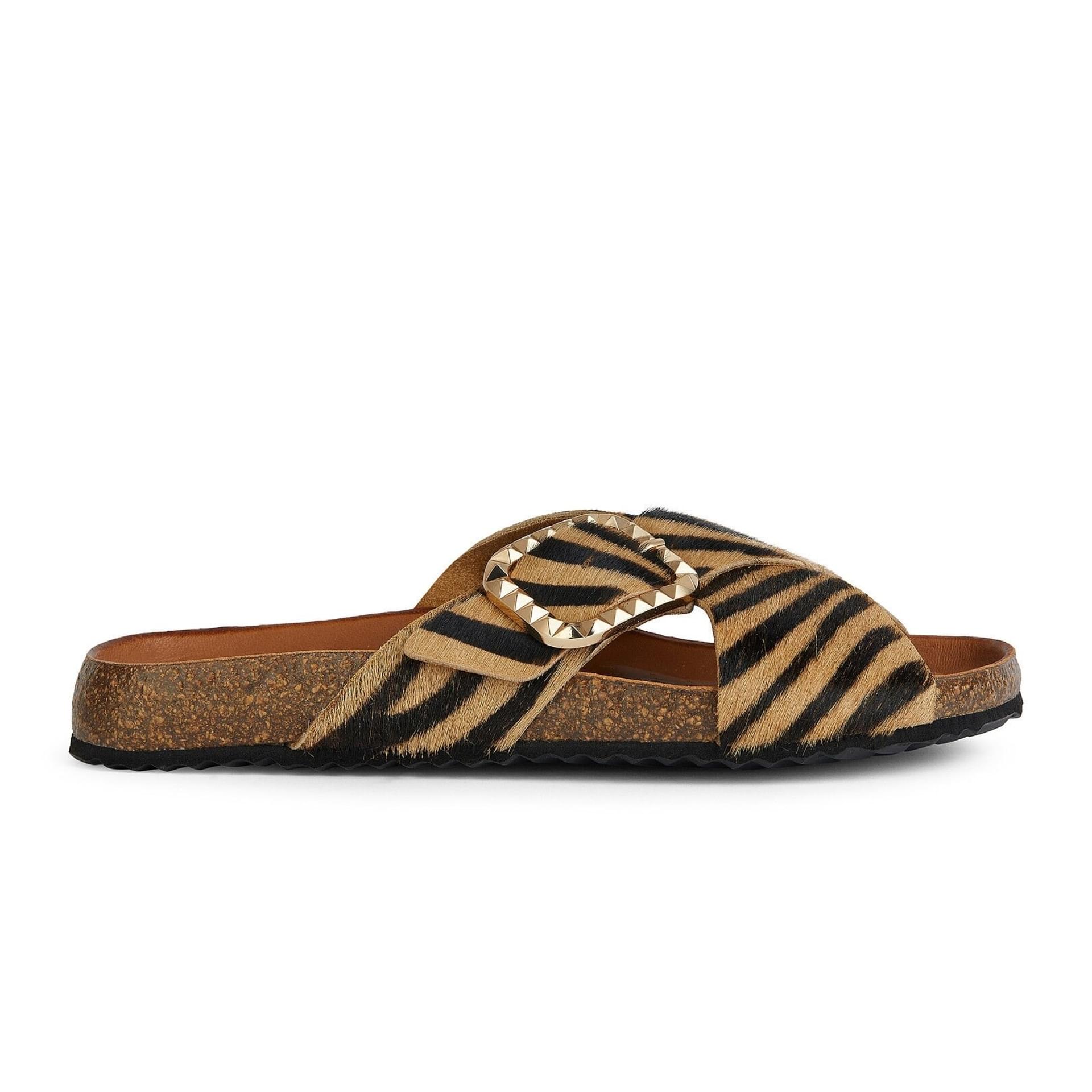 Geox New Brionia B Sandals D45VYB_000QS in Light Sand/Black