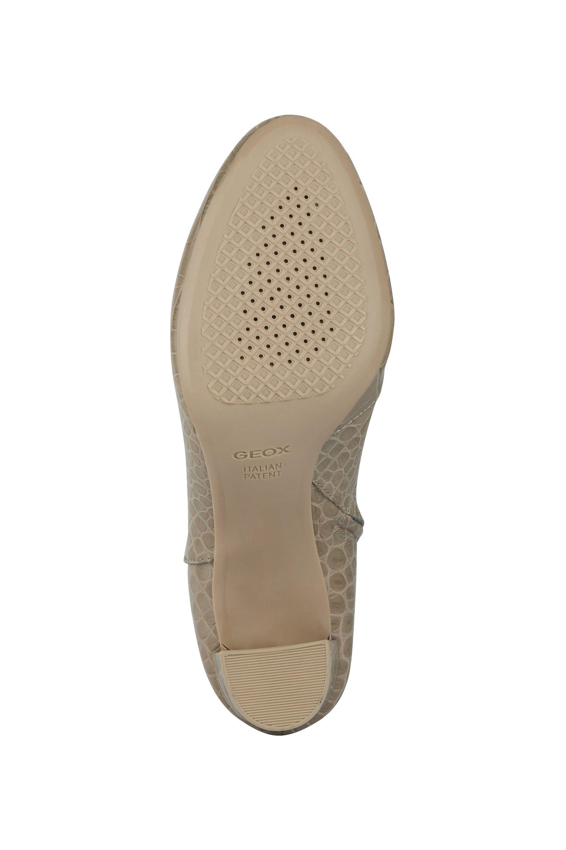 Geox Pheby 80 Enkellaarsjes D36QPE_00040 in Sand