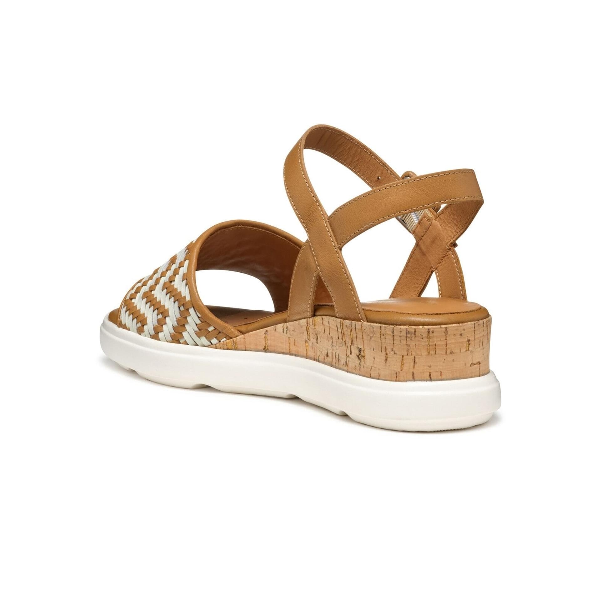 Geox Pisa Sandals D55GUB_000TC in Camel/Papyrus