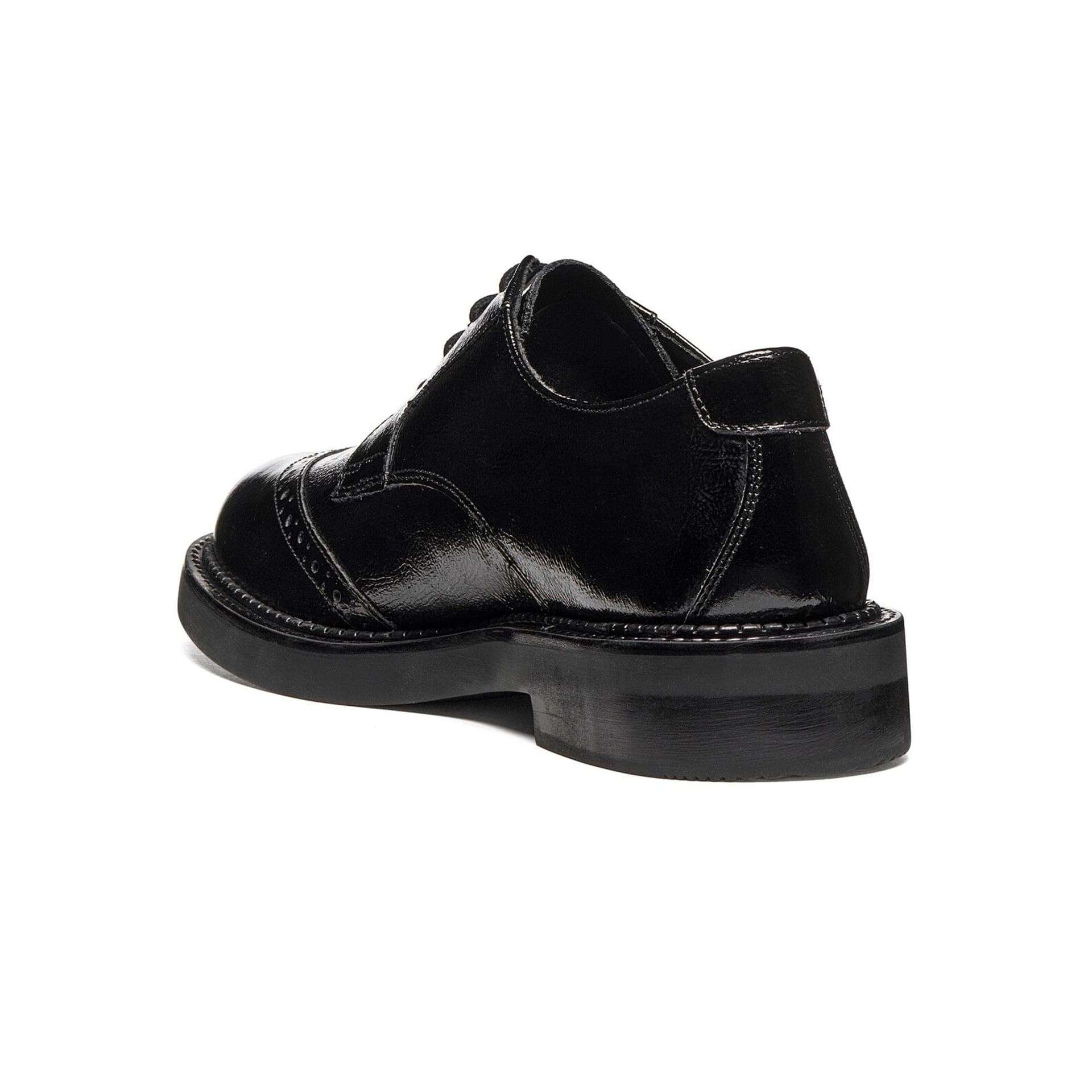 Geox Serilda Derbies cuir in Black, vue en angle (SKU D56WYD_00067--C9999)