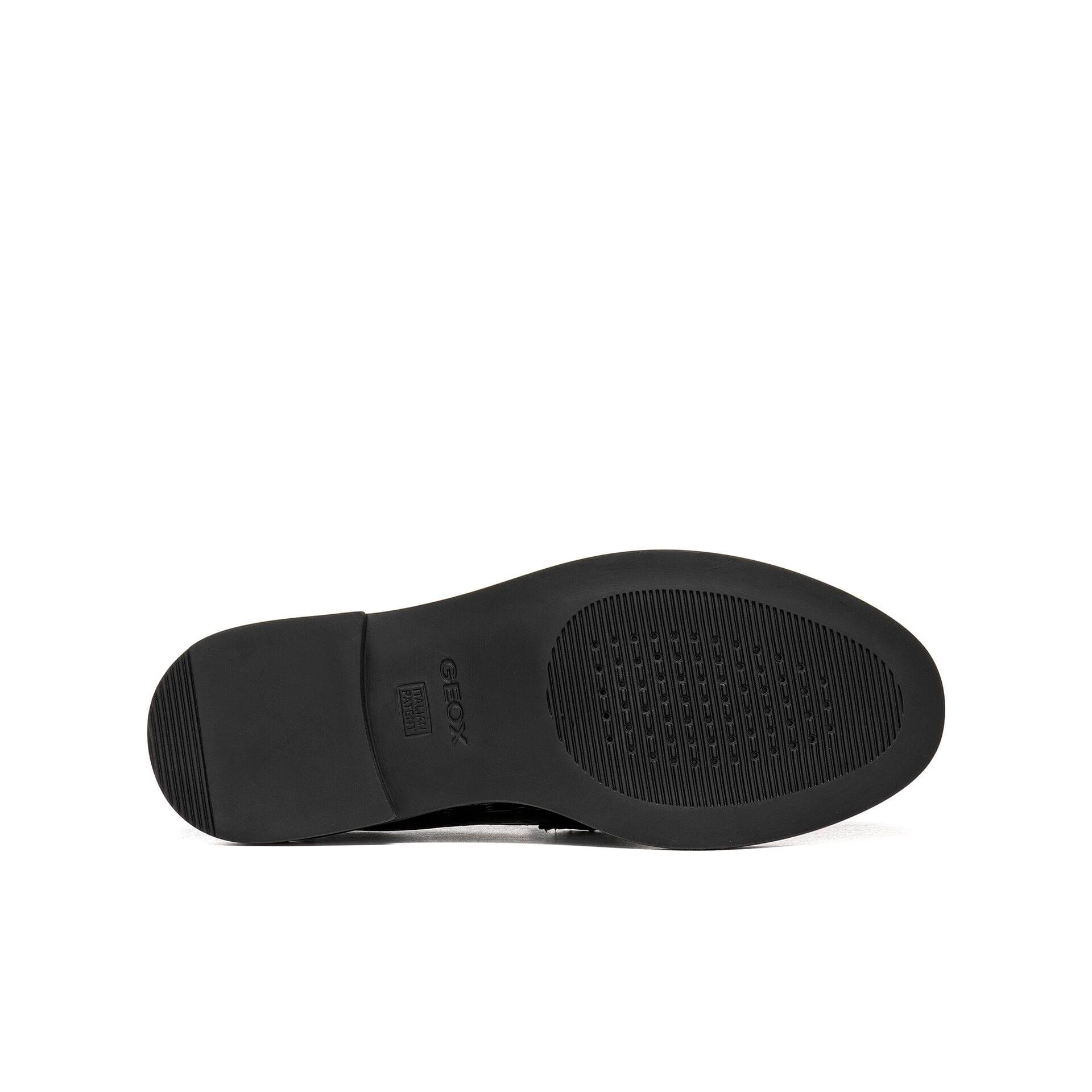 Geox Serilda Mocassins in Black, semelle (SKU D56WYE_00040--C9999)
