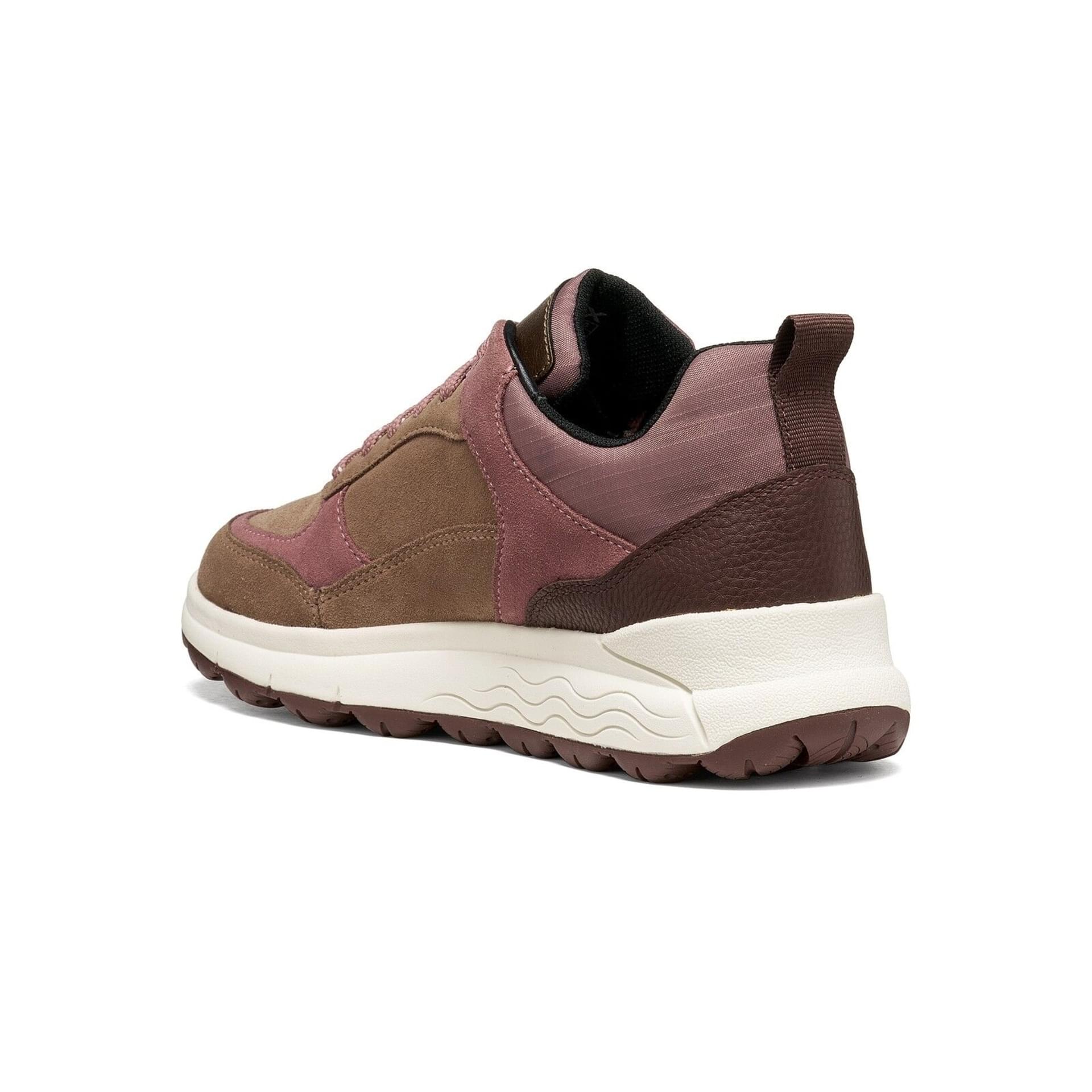 Geox Spherica 4x4 B Abx Baskets cuir in Light Brown/Mahogany, vue en angle (SKU D3626D_02246--CD6J6)