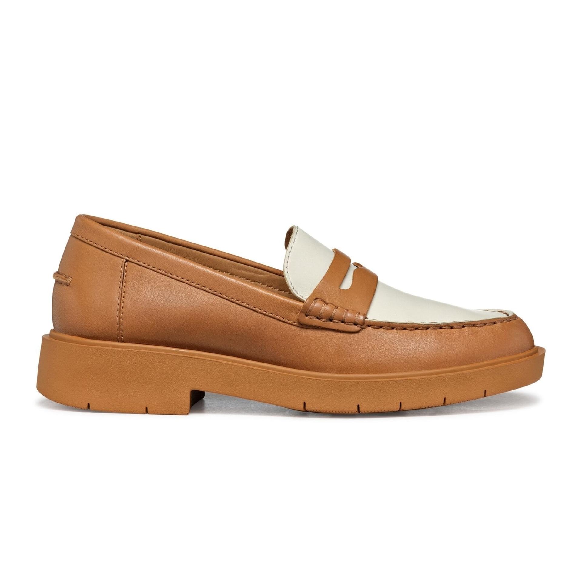 Geox Spherica Ec1 Moccassins D25QRA_00043 in Camel/Light Sand