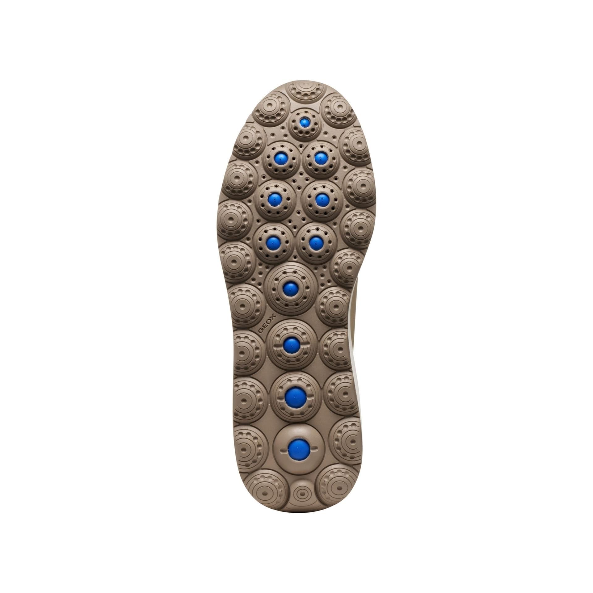 Geox Spherica Ec13 Sneakers D45WAA_0MA22 in Light Gold/Light Taupe
