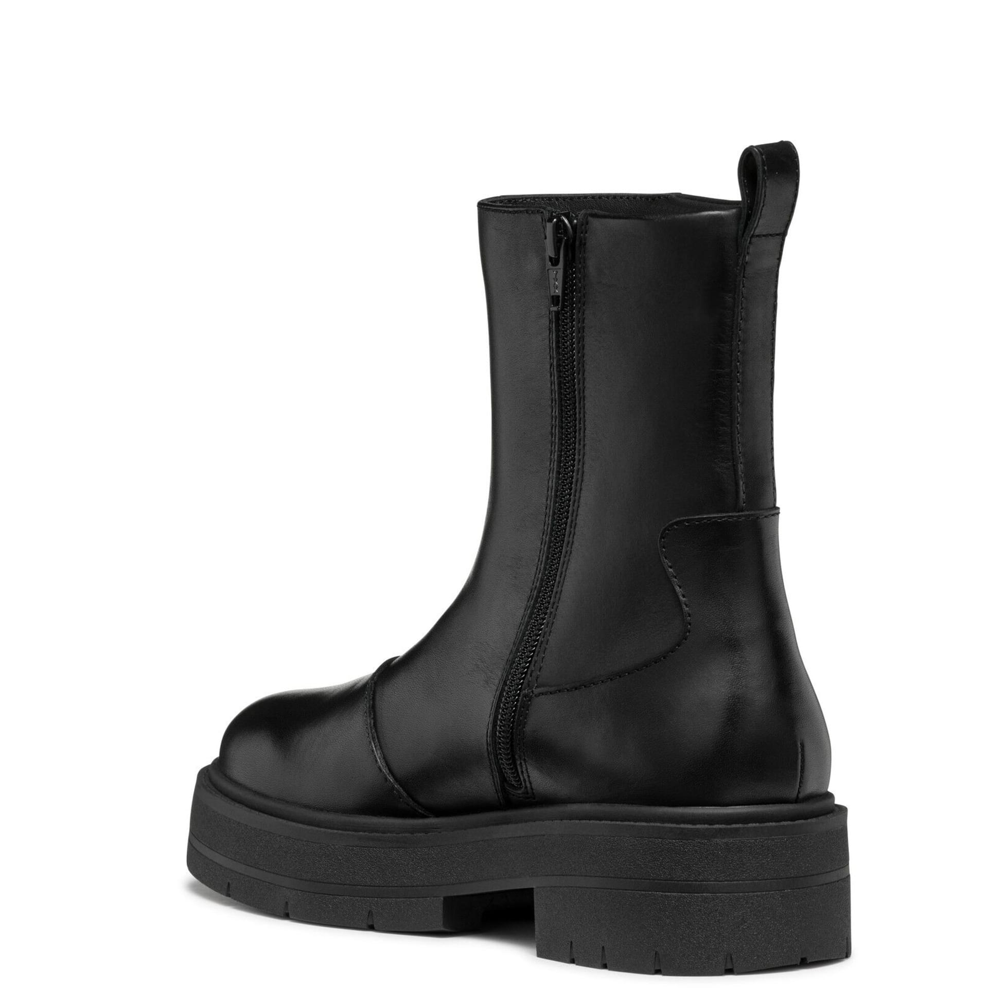 Geox Spherica Ec7 Ankle Boots D36VDA_00043 in Black