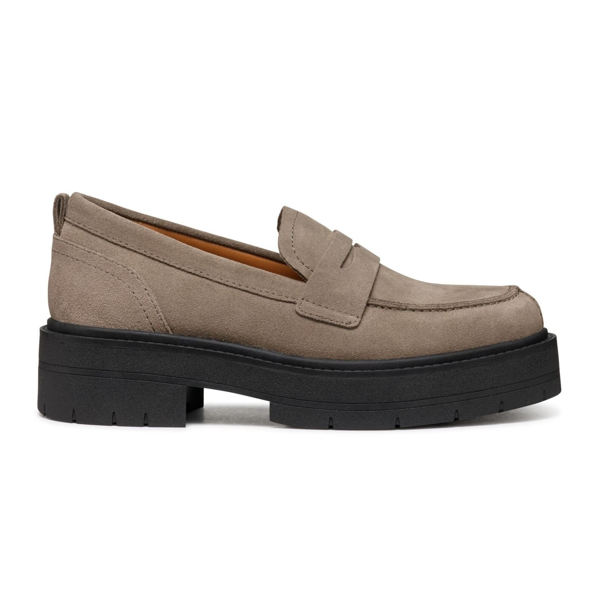 Geox Spherica Ec7 Moccassins D36VDI_00022 in Taupe