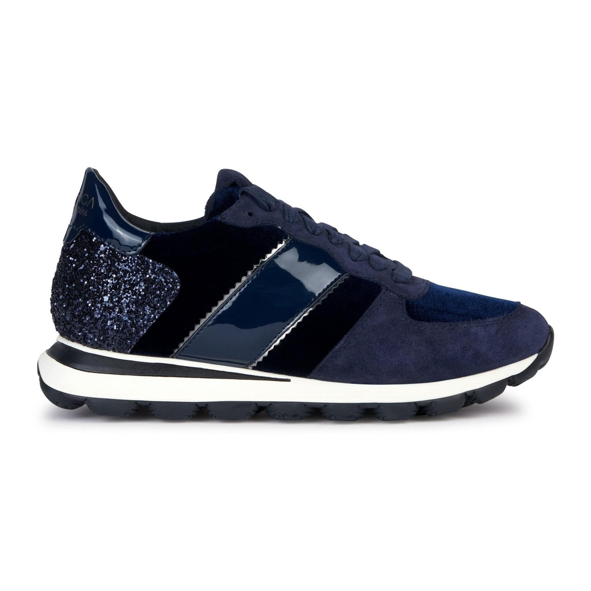 Geox Spherica Vseries Sneakers D26F4A_0FP22 in Navy