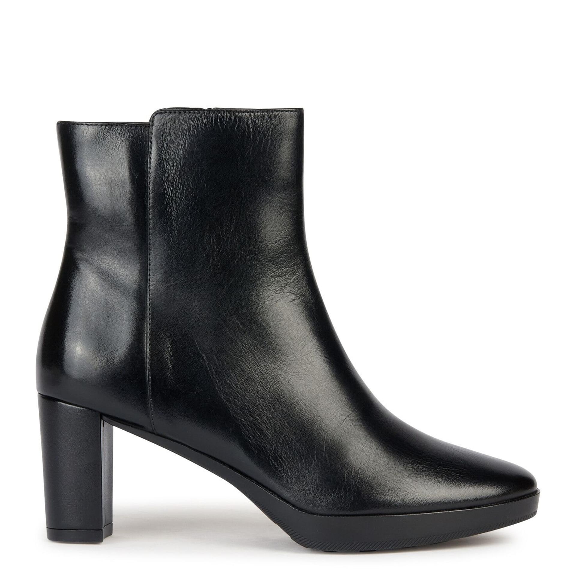 Geox Walk Pleasure 60 Ankle Boots D36TEC_00043 in Black