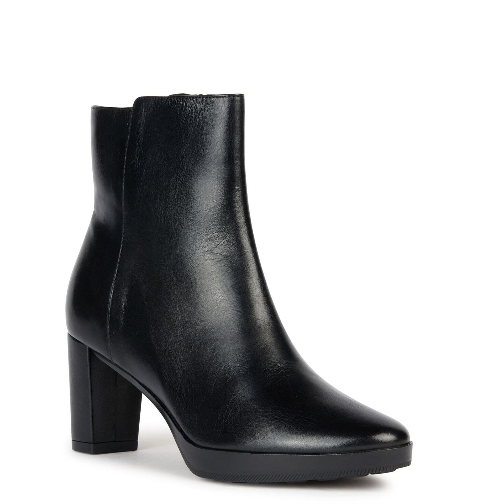 Geox Walk Pleasure 60 Ankle Boots D36TEC_00043 in Black