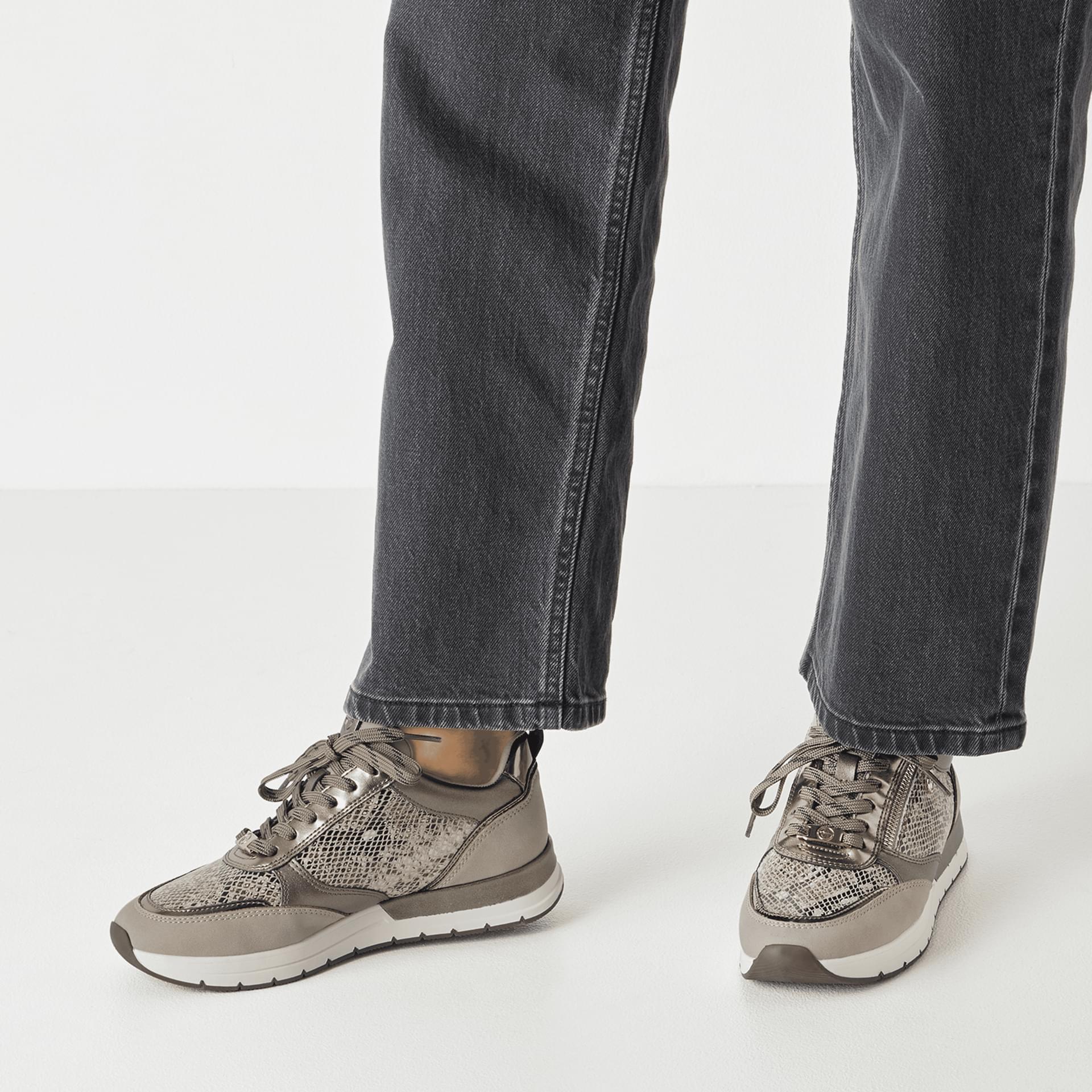 Tamaris Almina Sneakers 1-23732-41 in Taupe/Snake