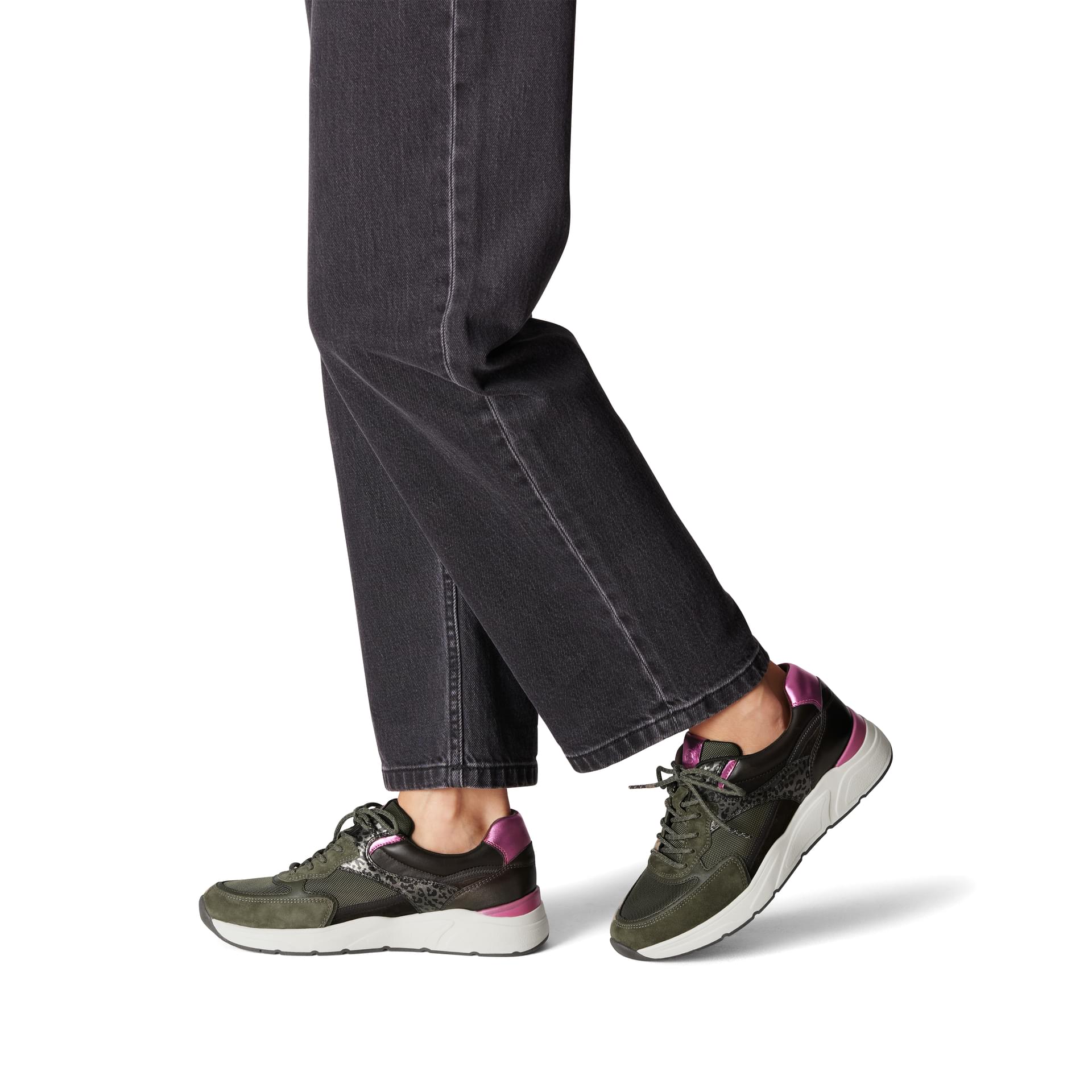 Tamaris Altina Sneakers 1-23745-43 in Leopard Comb