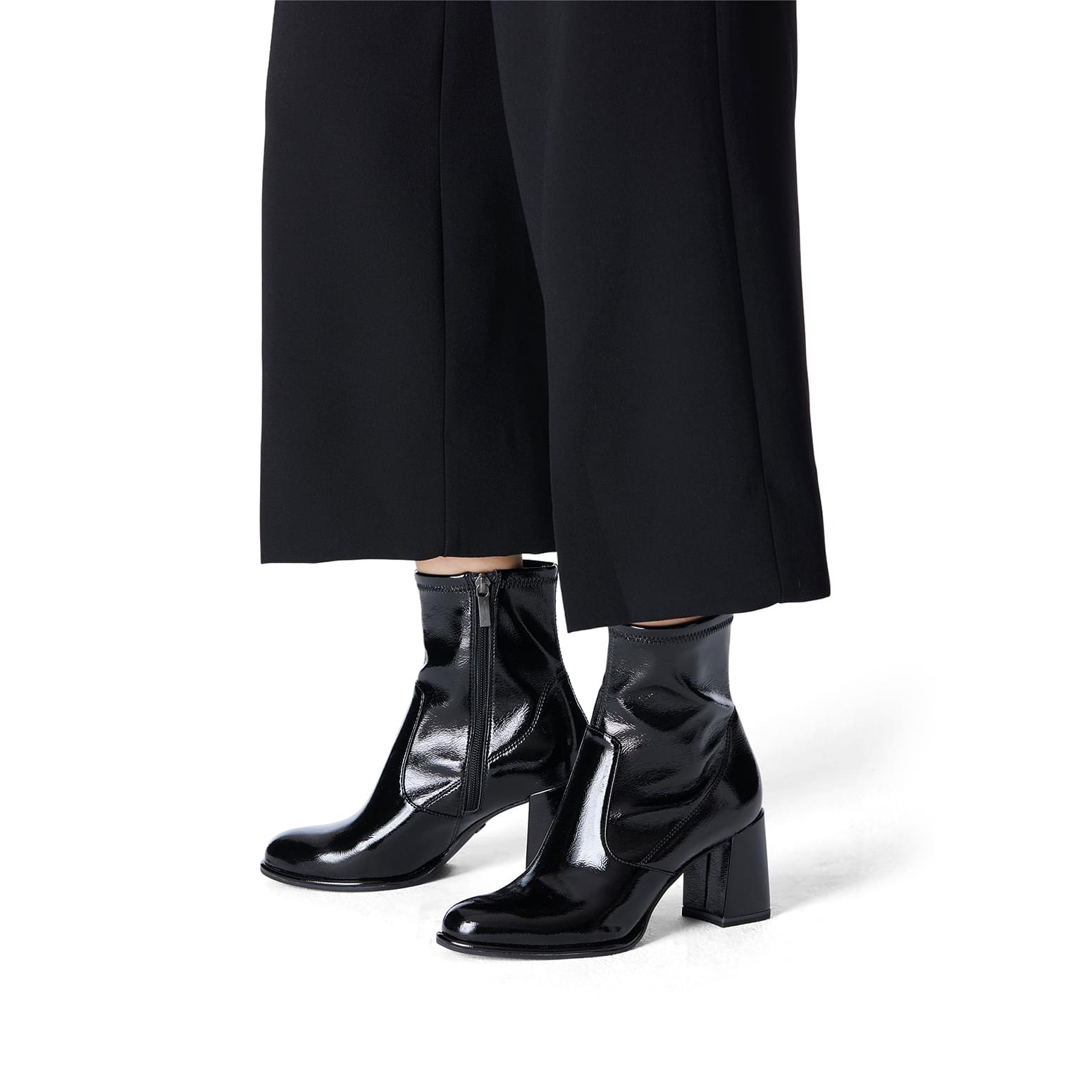 Tamaris Aspasia Bottines 1-25357-41 in Black Patent