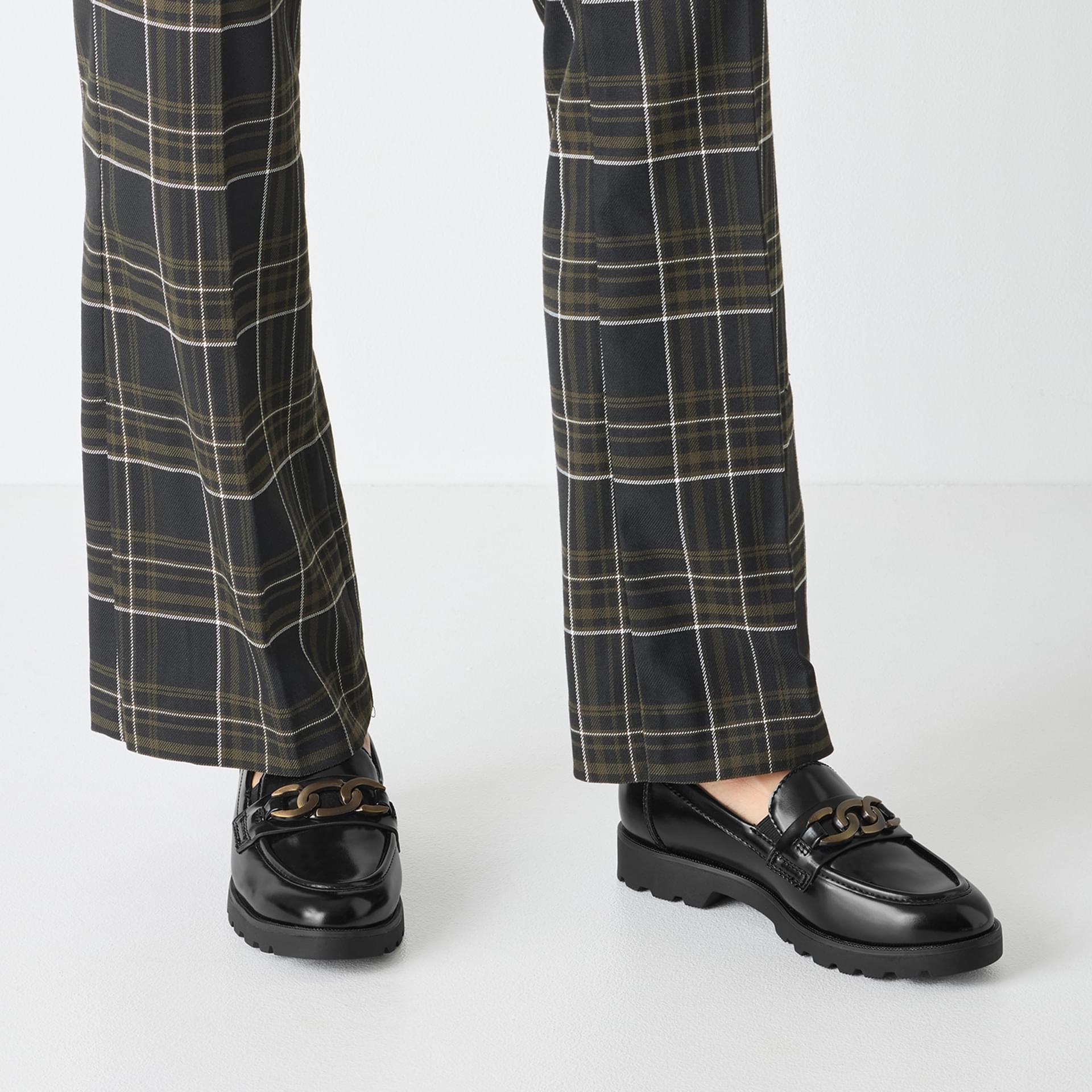 Tamaris Badam Mules 1-24661-45 in Black