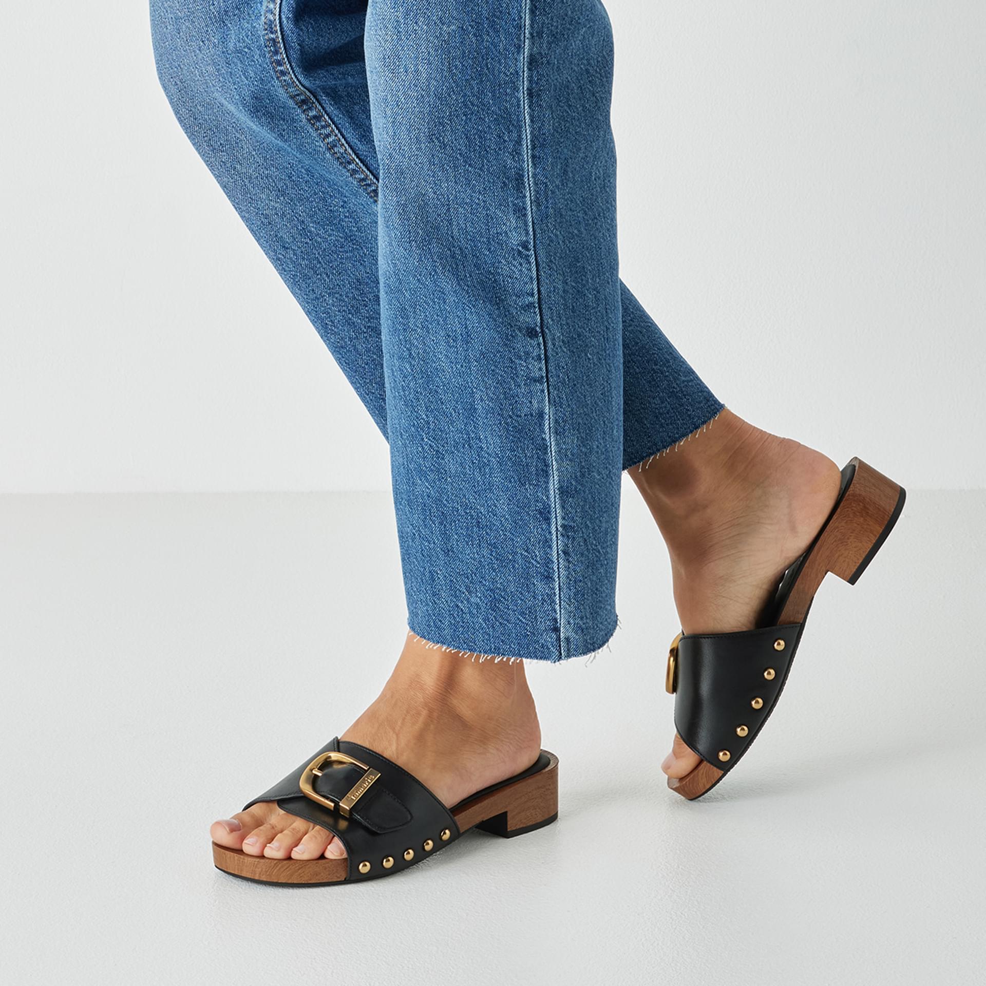 Tamaris Buela Sandals 1-27312-46 in Black