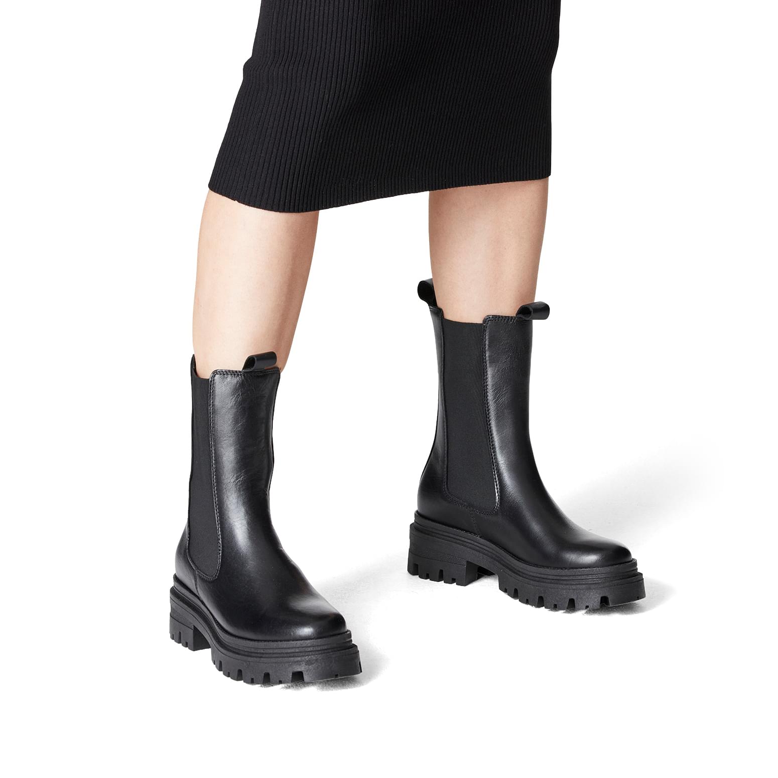 Tamaris Cayetana Chelsea Boots 1-25498-41 in Black Leather