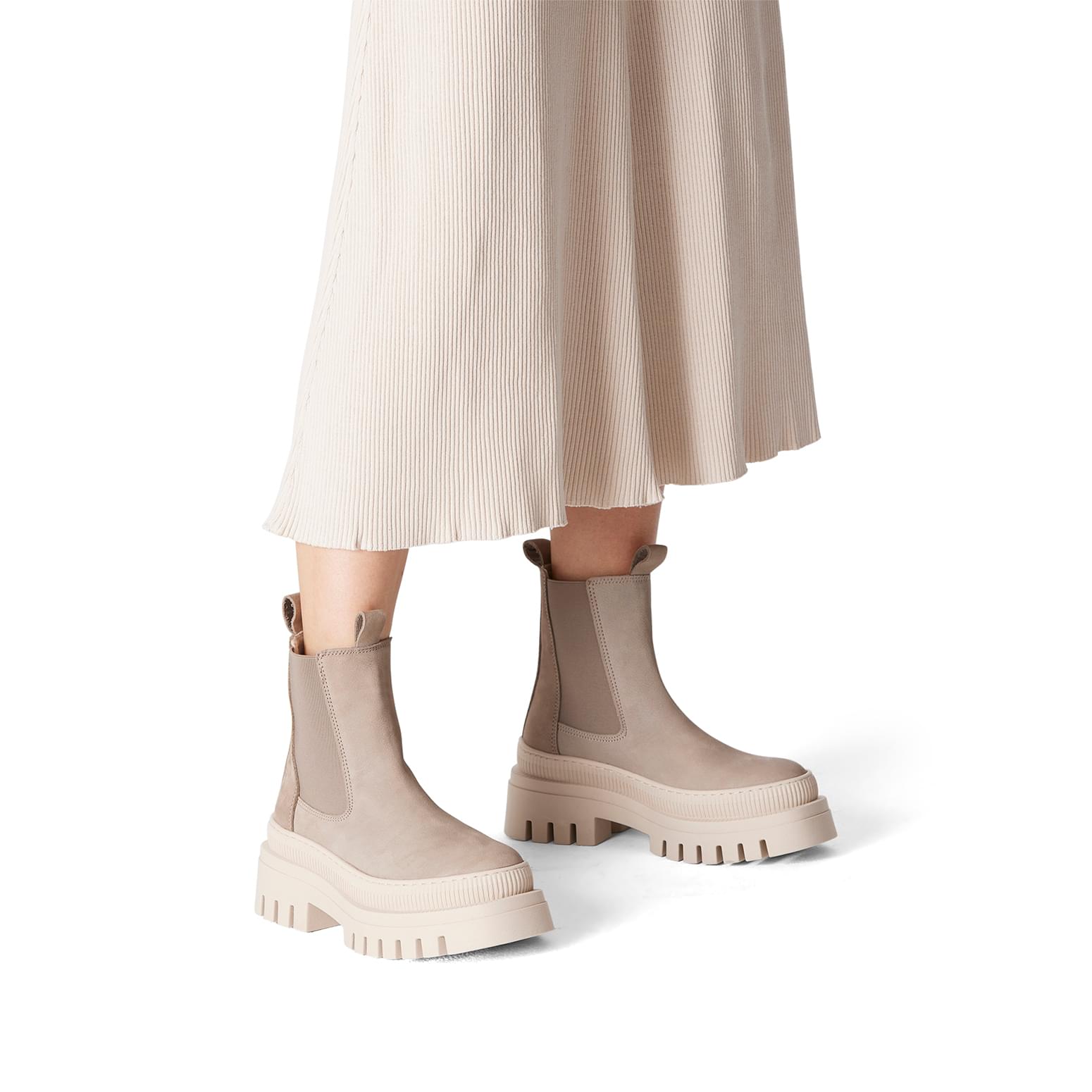 Tamaris Clea Chelsea Boots 1-25494-41 in Taupe