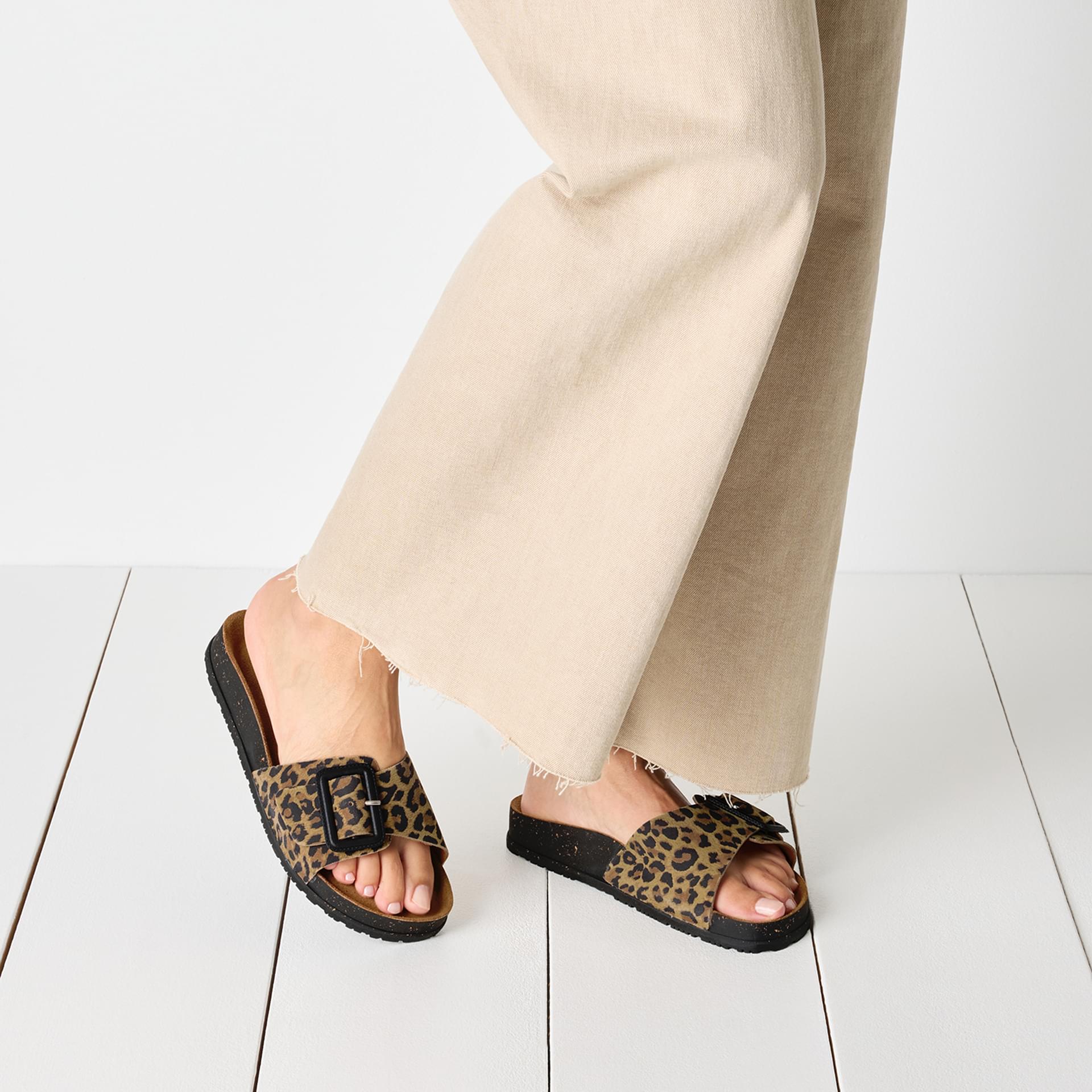Tamaris Colleen Loafers 1-27501-44 in Leopard