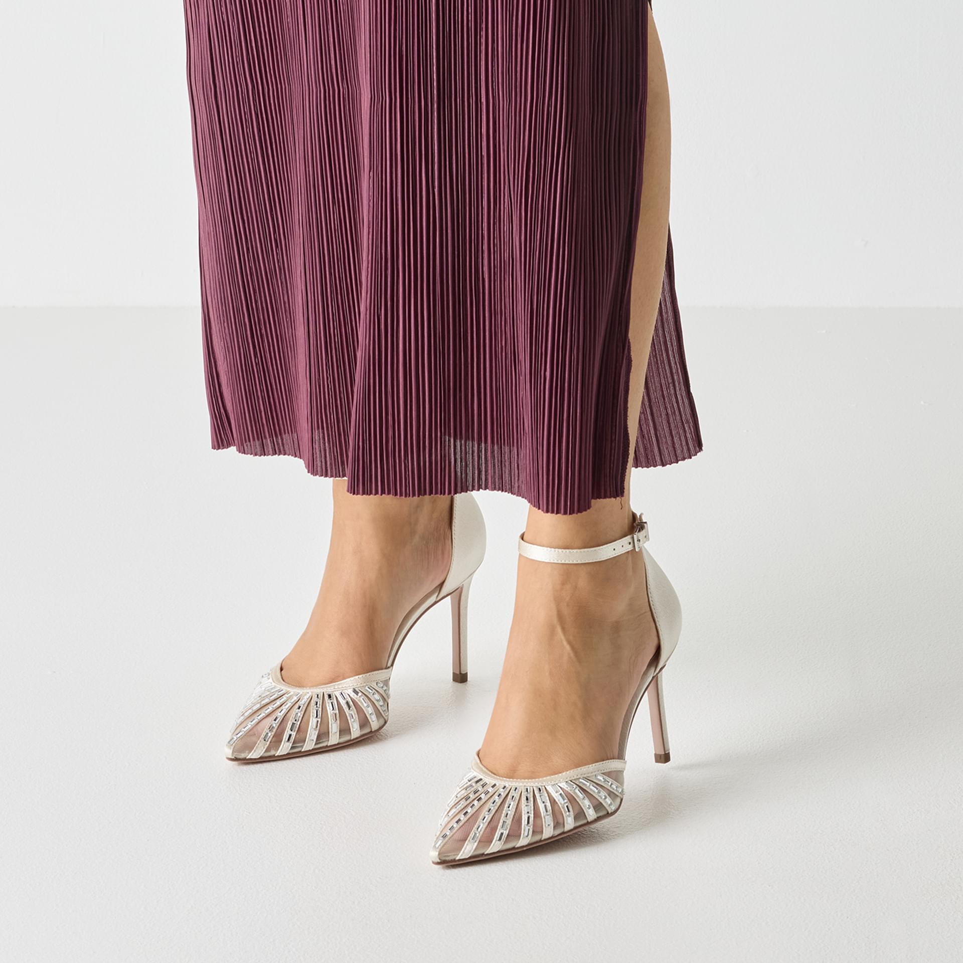 Tamaris Gabbe Heels 1-22415-46 in Pearl