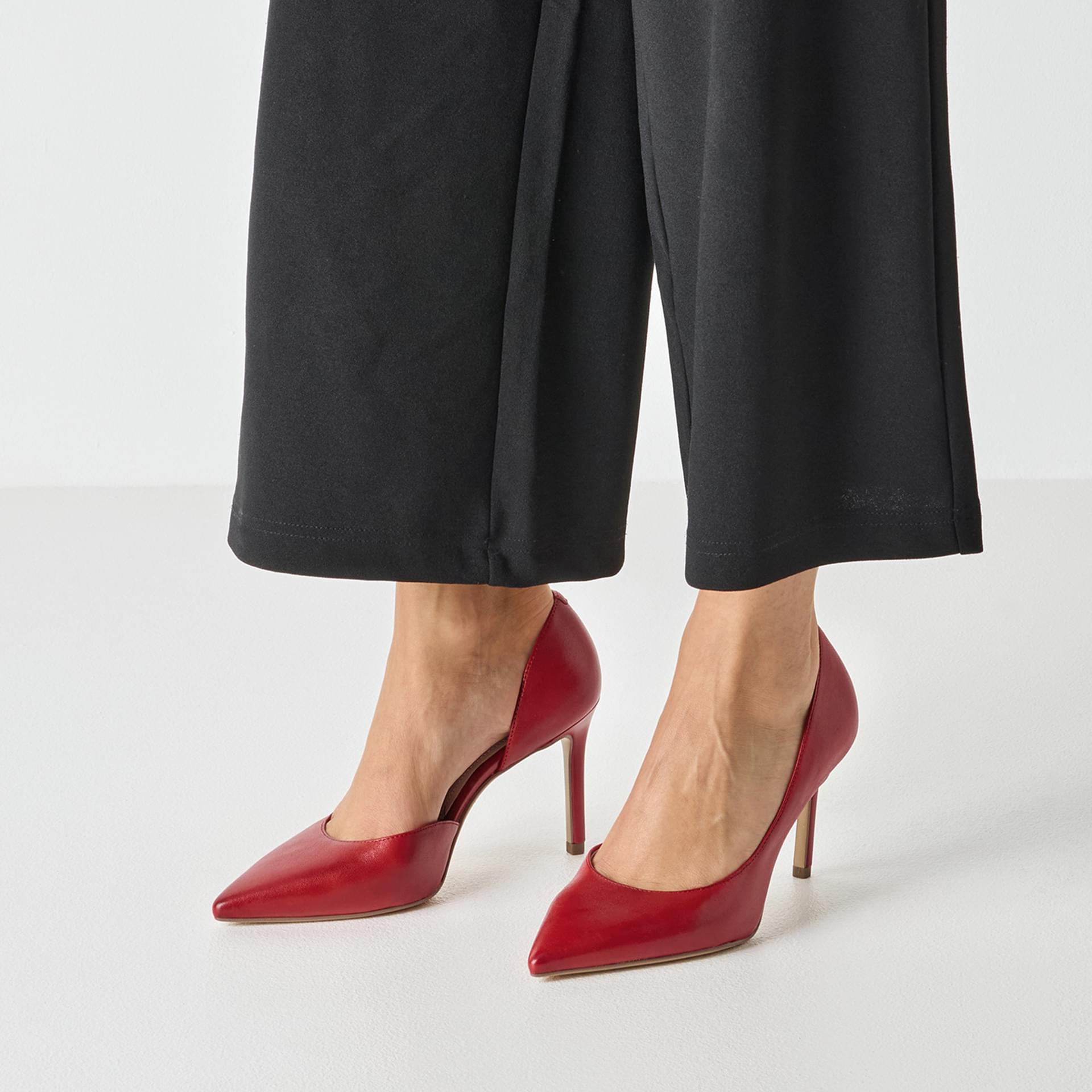 Tamaris Gabbe Heels 1-22429-46 in Red