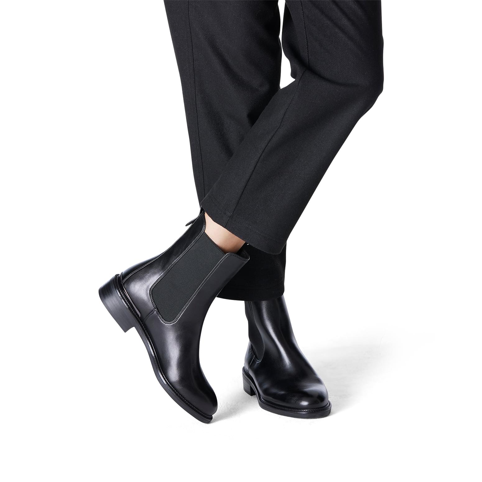 Tamaris Janne Chelsea Boots 1-25363-41 in Black