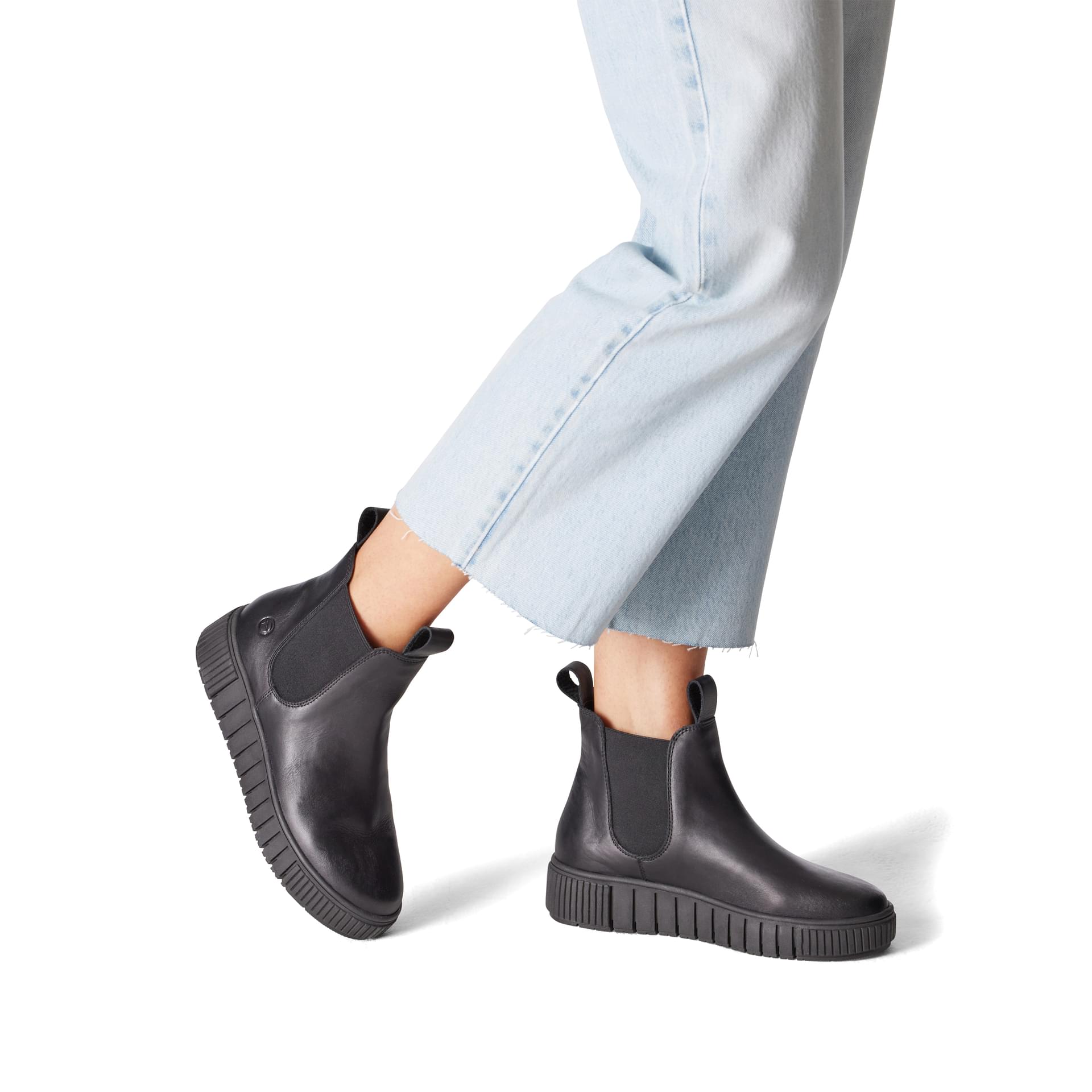 Tamaris Jarma Chelsea Boots 1-25403-43 in Black Leather