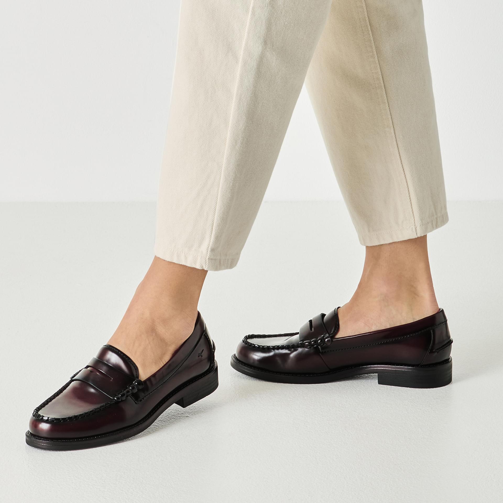 Tamaris Lelani Loafers in Mocca (SKU 1-24252-47--304)