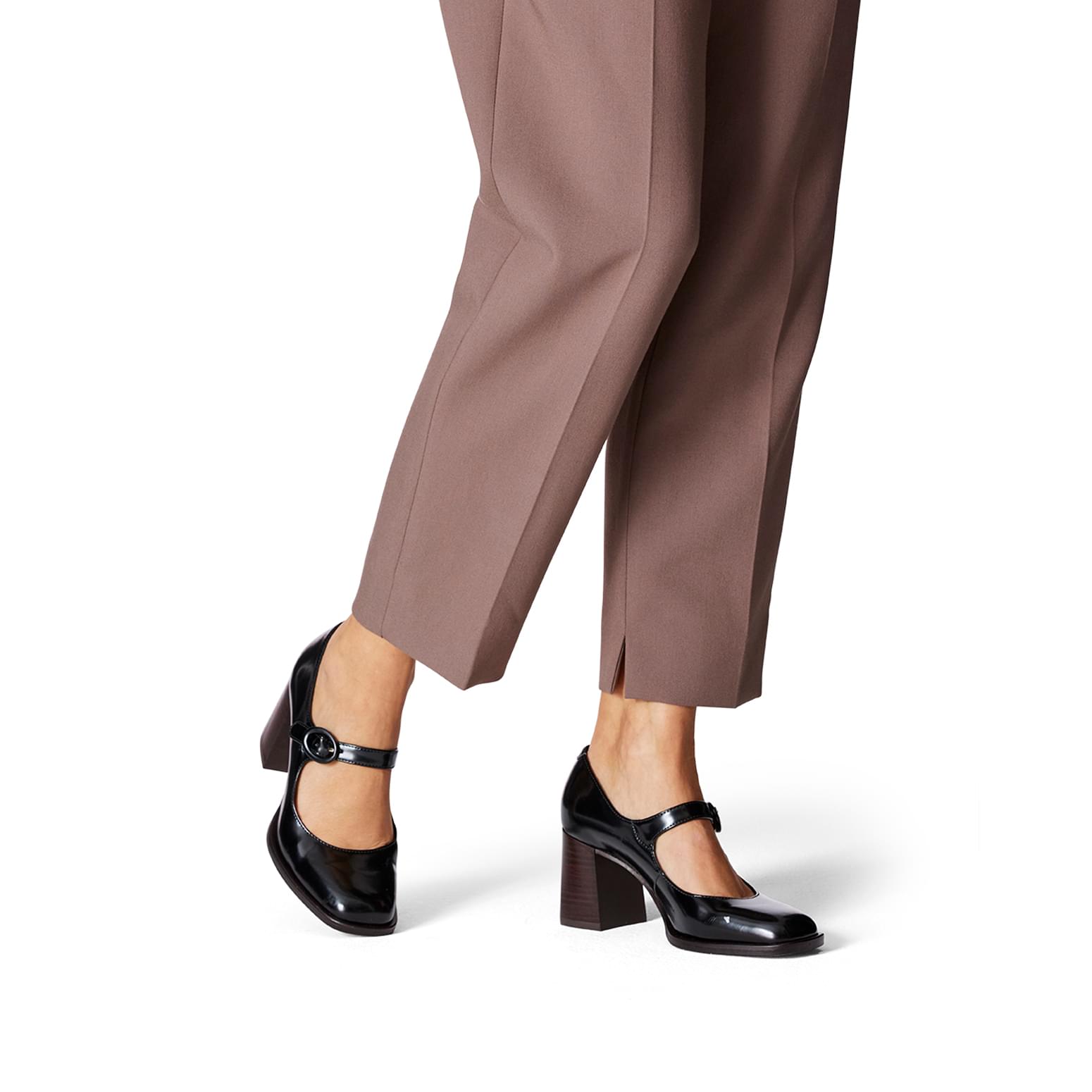 Tamaris Linny Heels 1-24440-41 in Black Brush