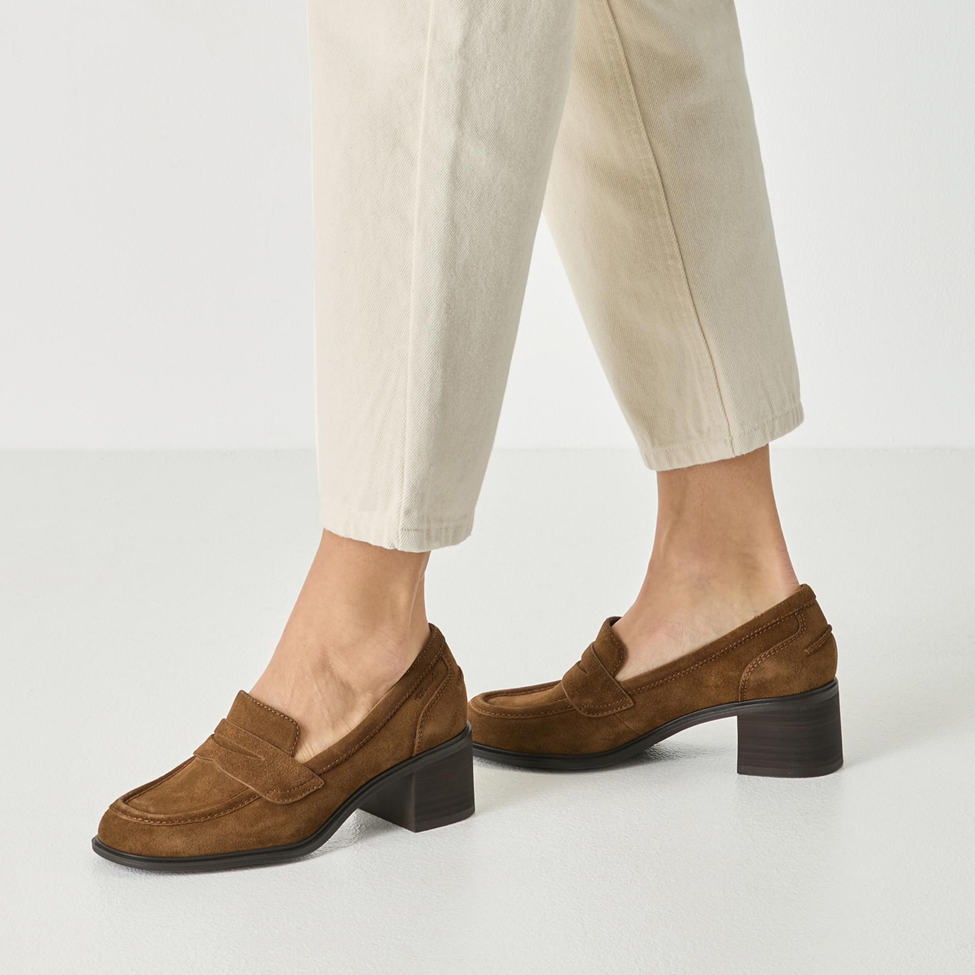Tamaris Marbella Trotteurs 1-24455-47 in Cognac Suede