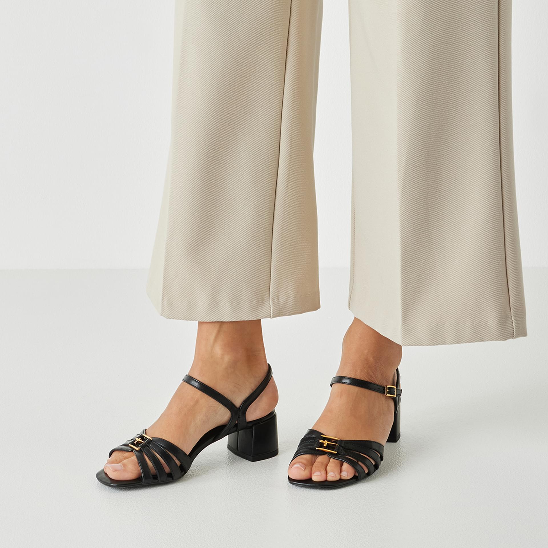 Tamaris Paola Sandales 1-28229-46 in Black