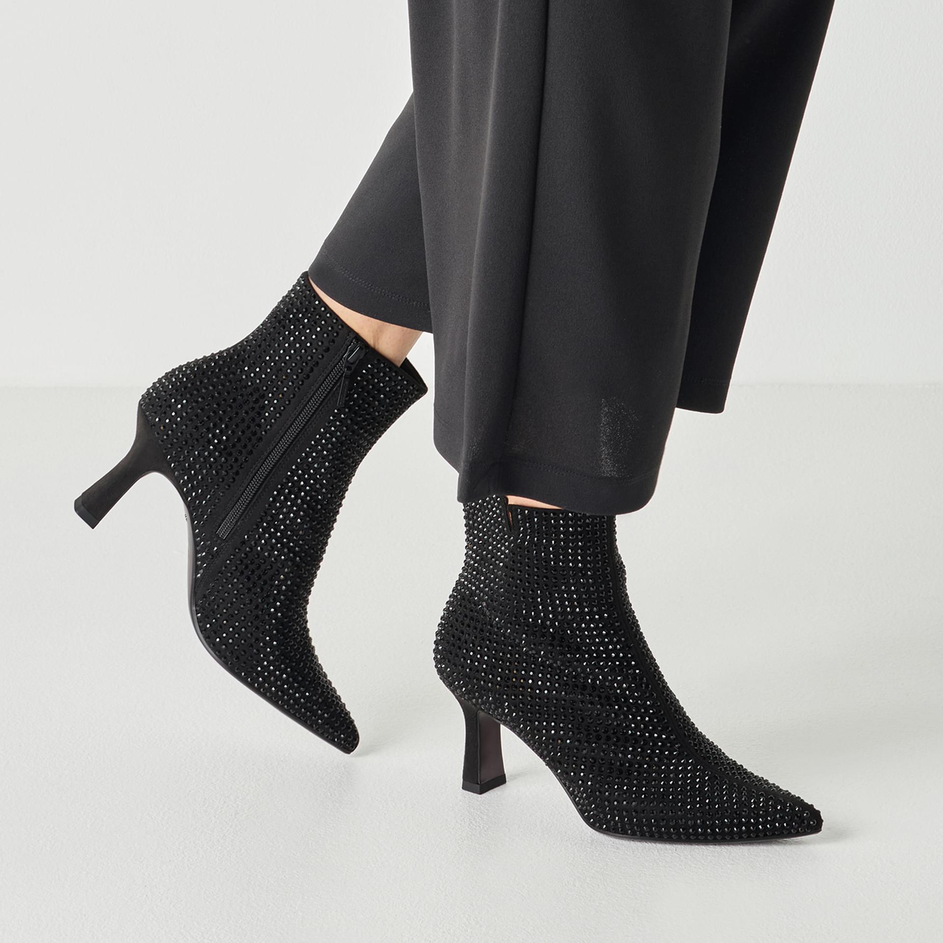 Tamaris Reyna Bottines in Black Glam (SKU 1-25385-47--043)