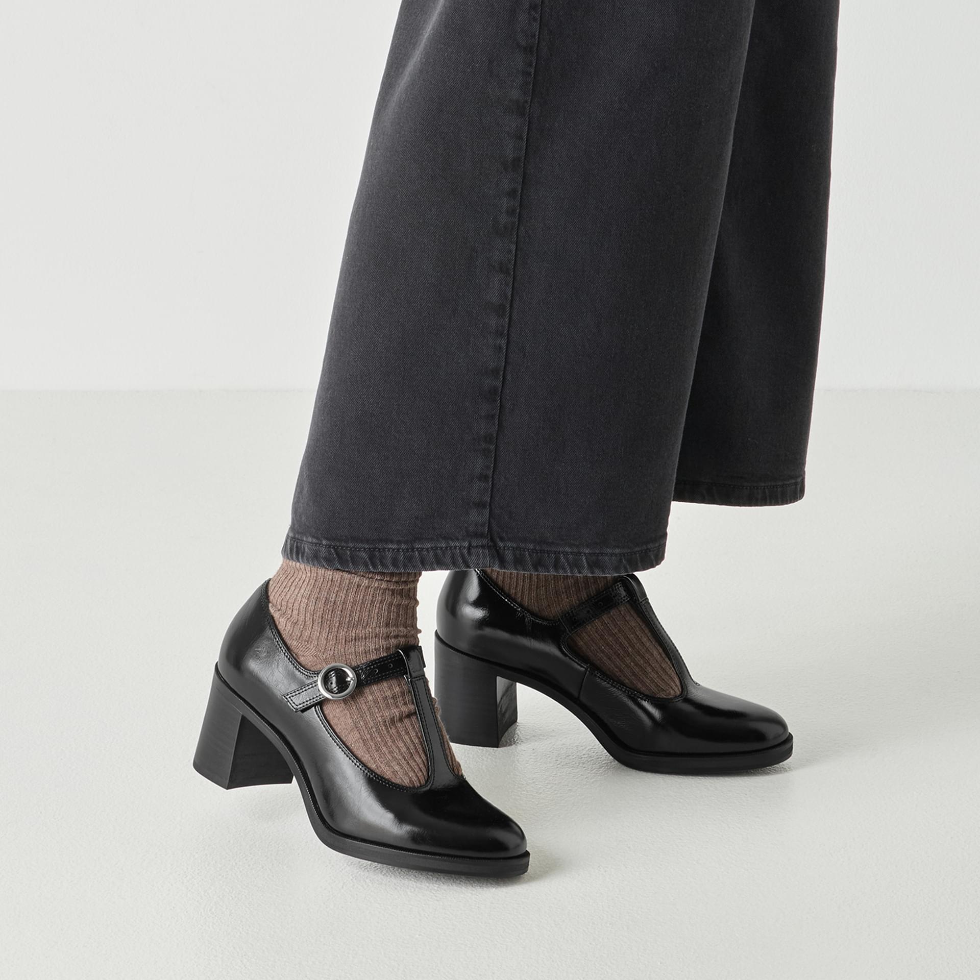 Tamaris Robbie Talons cuir in Black (SKU 1-22470-47--001)