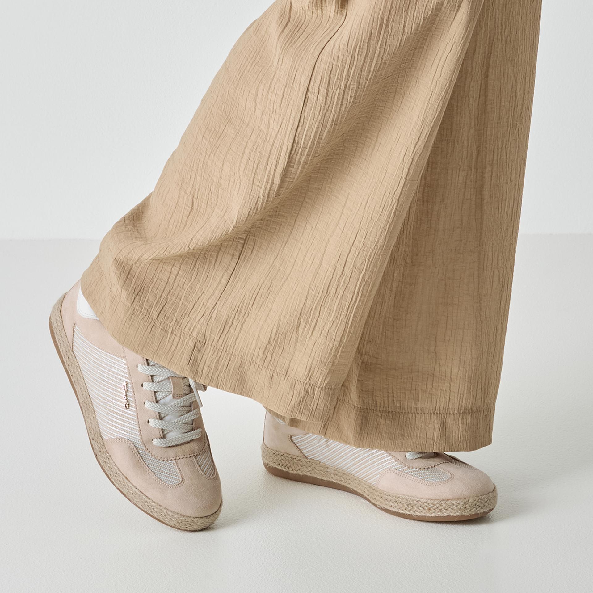 Tamaris Tatife Sneakers 1-23640-46 in Ivory Comb